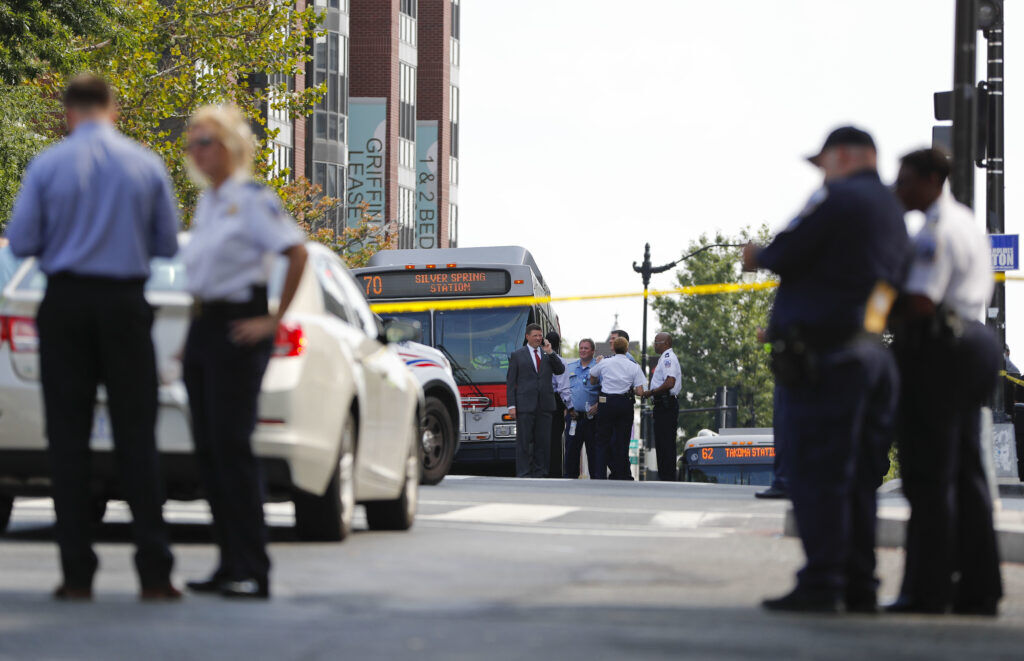 One dead and five injured in northeast DC shooting