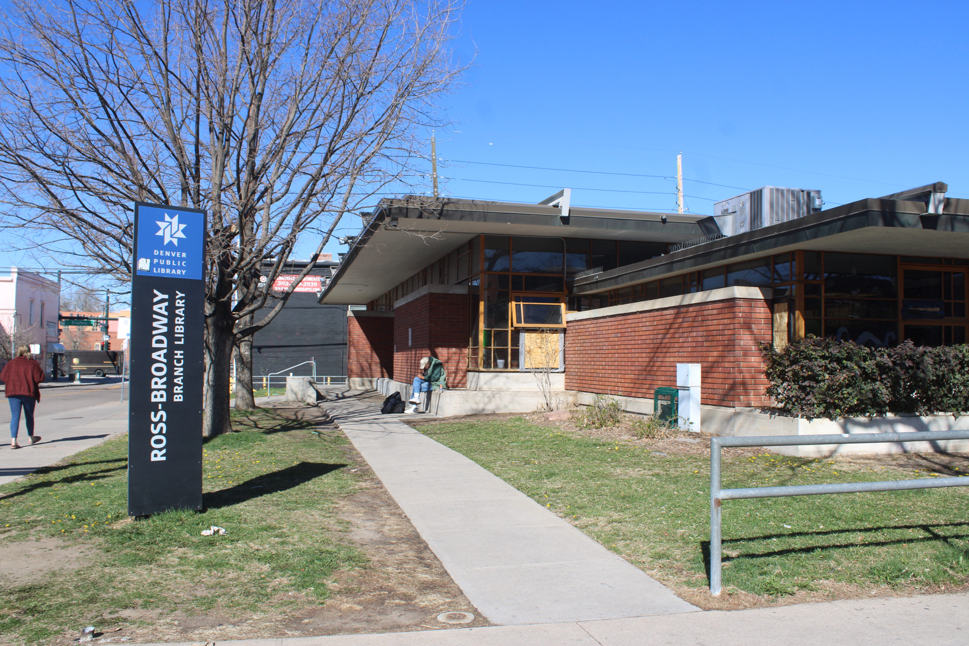 South Broadway open-air drug use is a ‘societal issue,’ Denver library official says