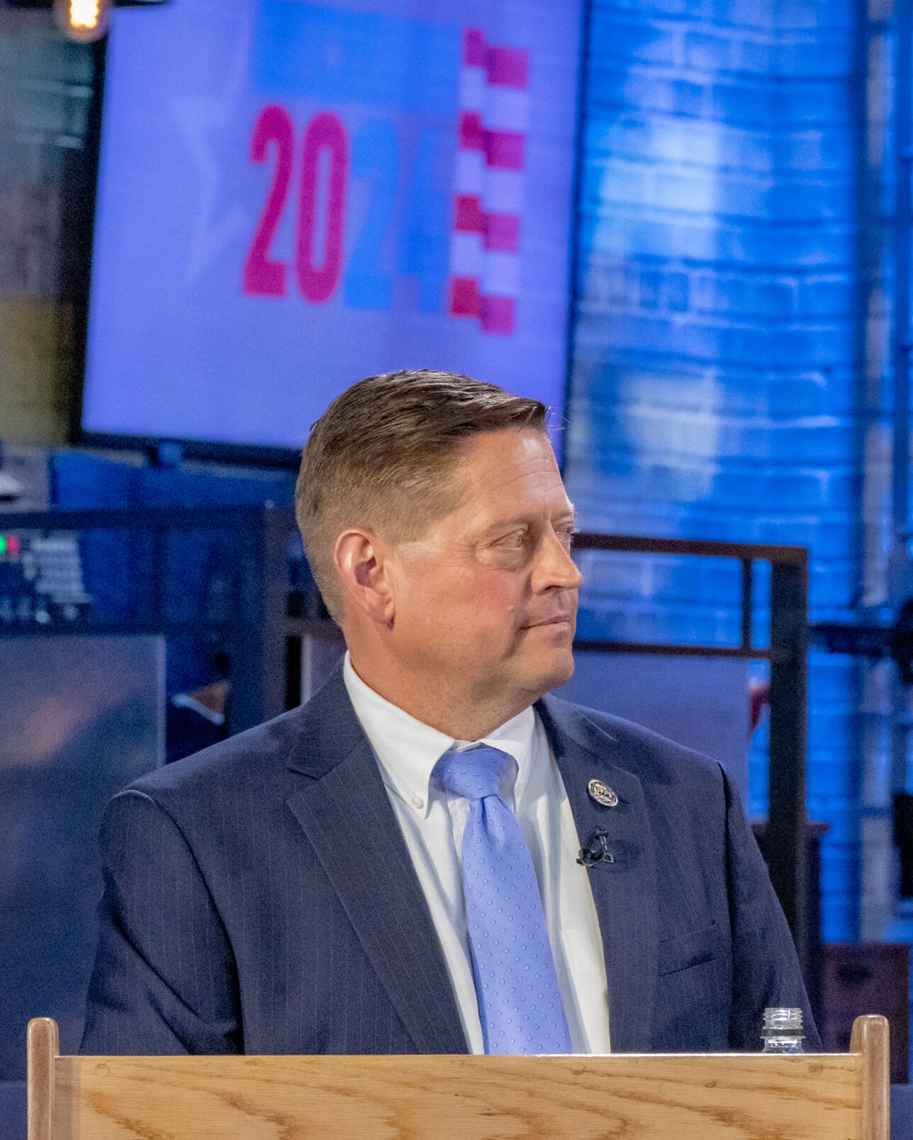 Mike Lynch looks at fellow candidates answering questions during the GOP primary debate hosted by 9News and Colorado Politics on May 30. (Tom Green, 9News)