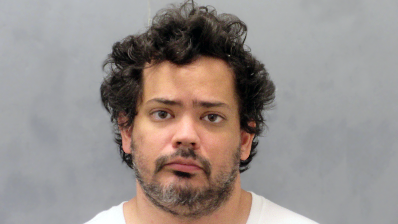 Castle Rock man pleads guilty to stabbing, killing his mother