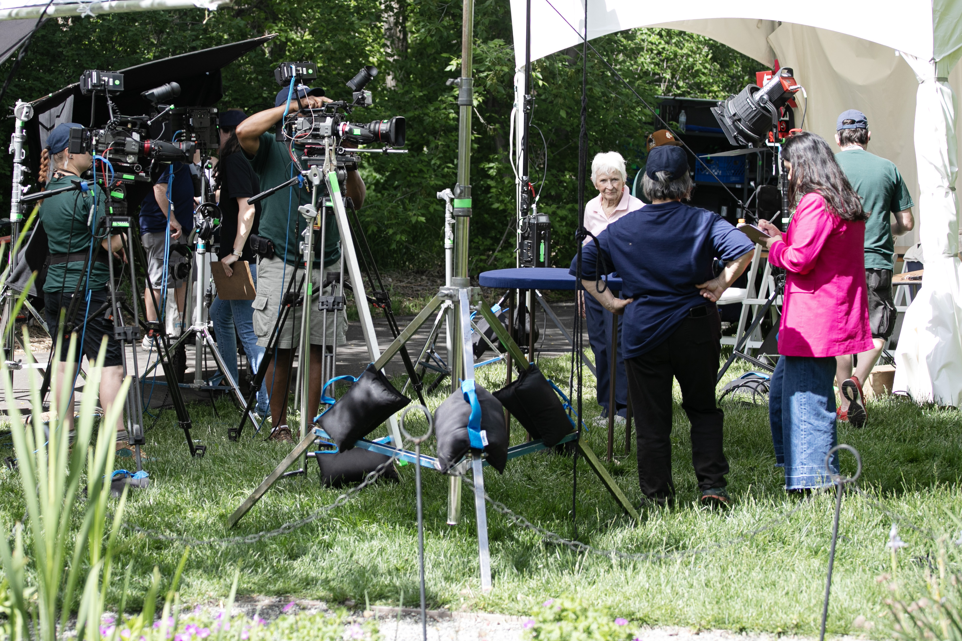 Members of the Antiques Roadshow television crew interview guests at their stop in Littleton, Colo. at the Denver Botanic Gardens Chatfield Farms on Wednesday, May 29, 2024. (TomHellauerMultimedia Producertom.hellauer@denvergazette.comhttps://denvergazette.com/content/tncms/avatars/f/9e/622/f9e6228a-3b6b-11ed-bf10-fbb71fa8e421.f54b911252c540f1d61709edc4727a39.png)