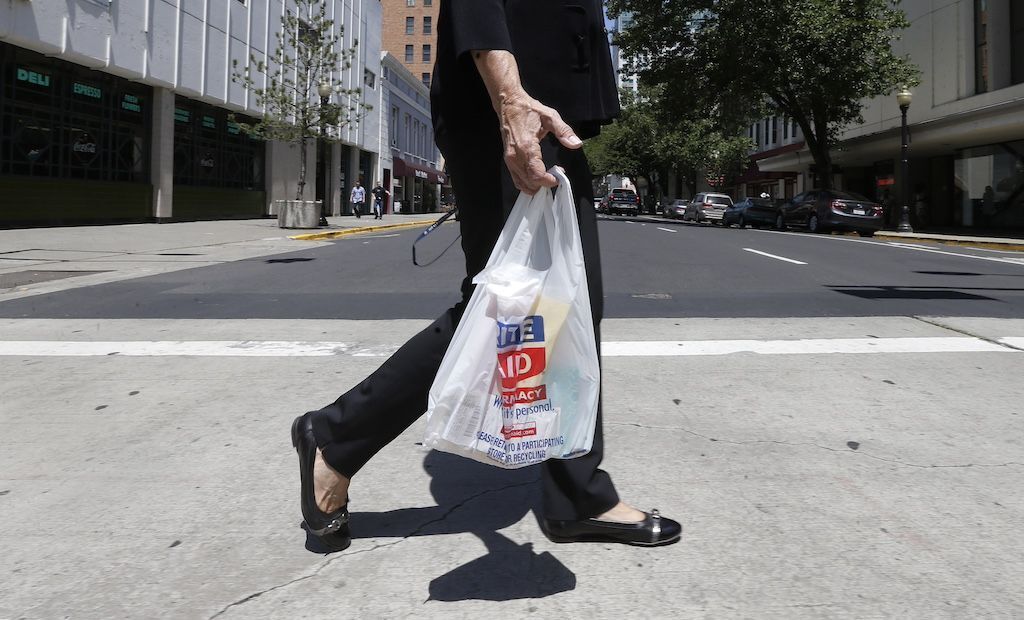 California leaders approve plastic bag ban after waste increase from earlier ban