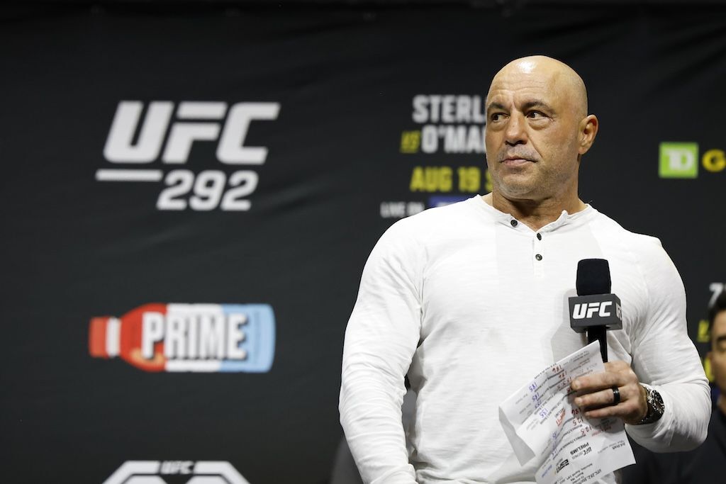 Joe Rogan declares Republicans seem like solution because Democrats are struggling