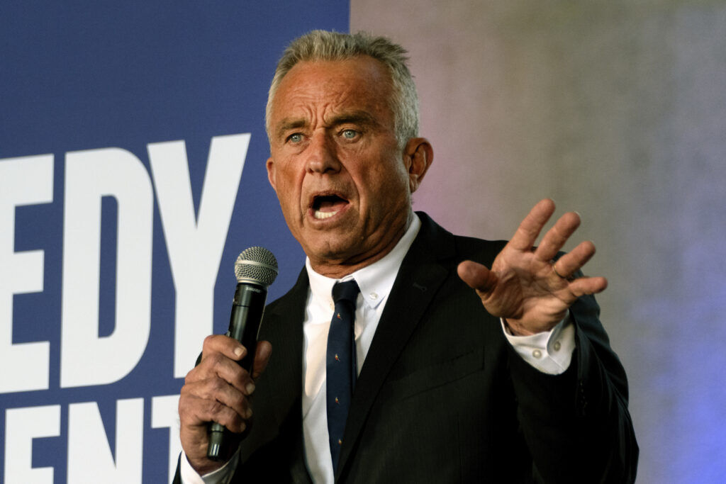 RFK Jr. takes border closing pitch to sheriffs’ convention