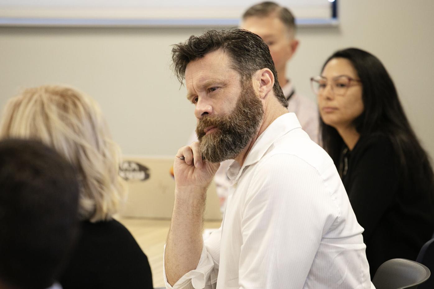 Aurora council passes I-225 camping ban in final vote