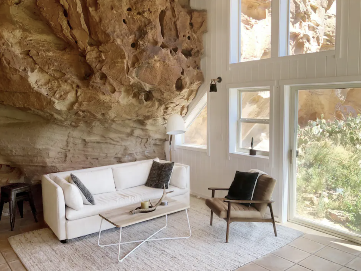 Photo Credit: Grant and Laura Blakeman via Airbnb.