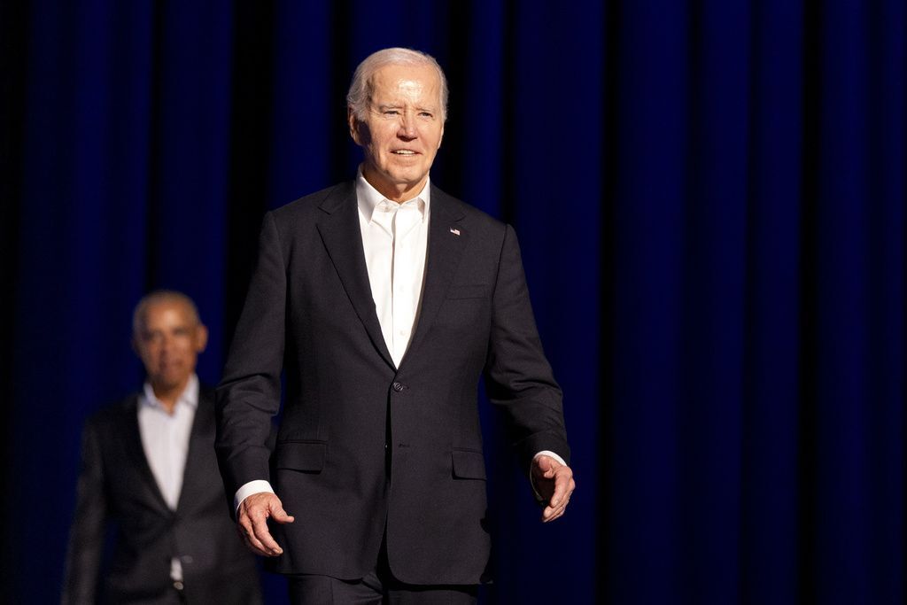 Motionless Biden led offstage by Obama after star-studded fundraiser