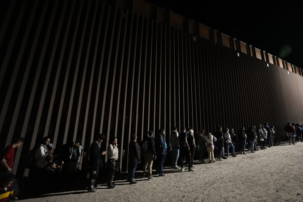 In few stops, Arizona border agents seize enough lethal drugs to kill 28.5 million