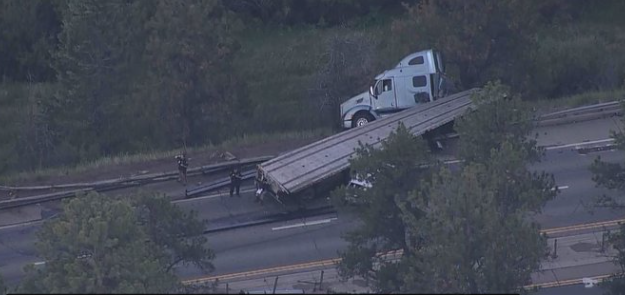 US 285 reopens after 14-hour closure following deadly crash involving semi truck