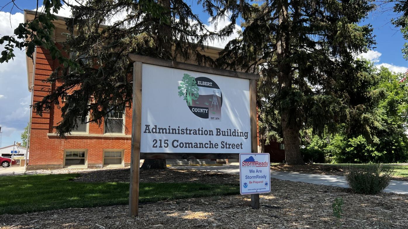 071124-cp-elbert-county-manager-pay-bump