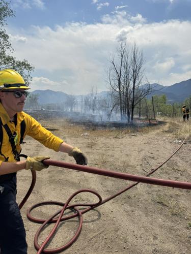 Fire crews extinguish grass fire near Old Colorado City Saturday