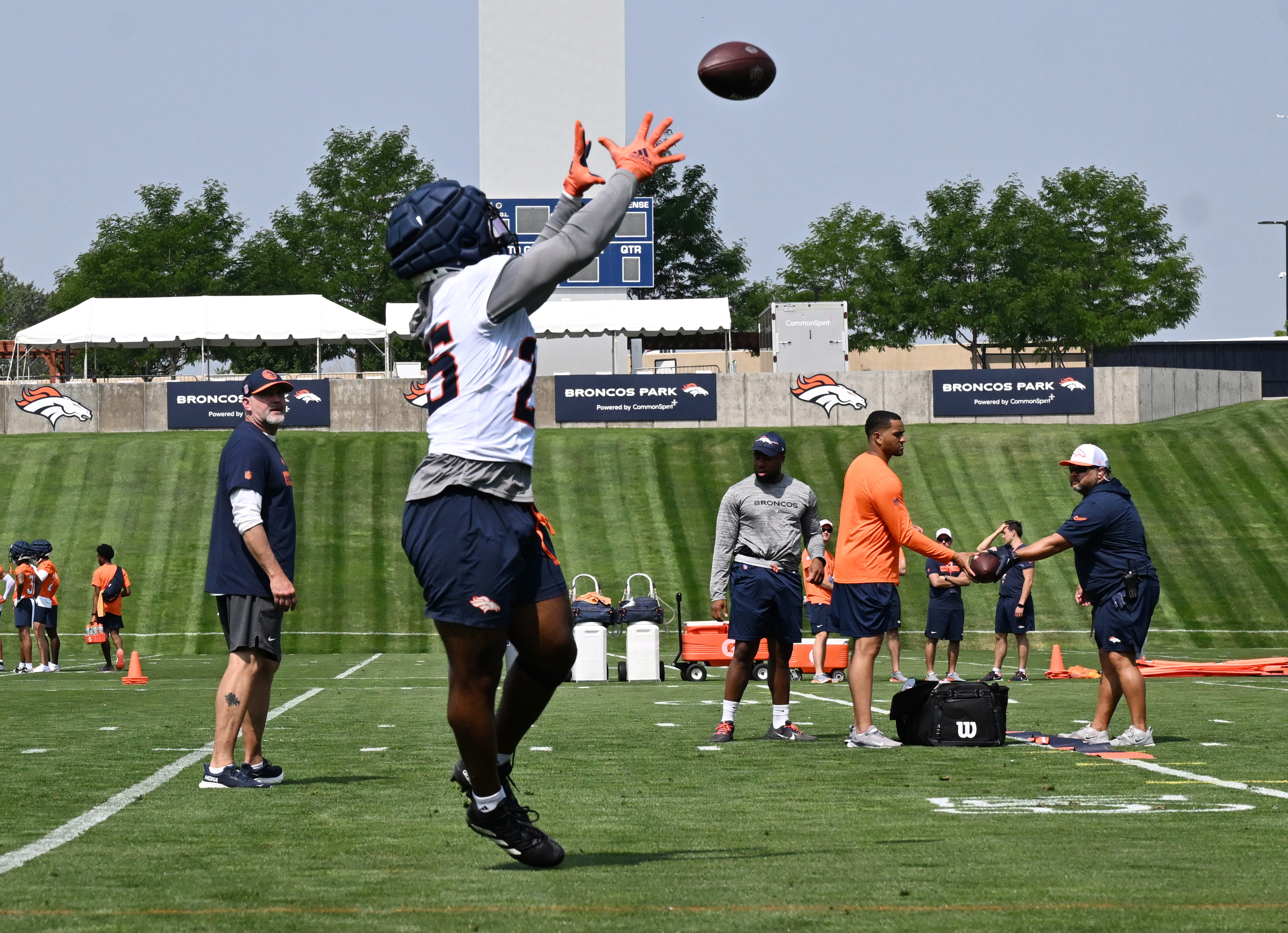 Broncos running back Samaje Perine makes a catch during practice at the Denver Broncos training center on Wednesday, July 24, 2024. (Jerilee Bennett The Gazette)