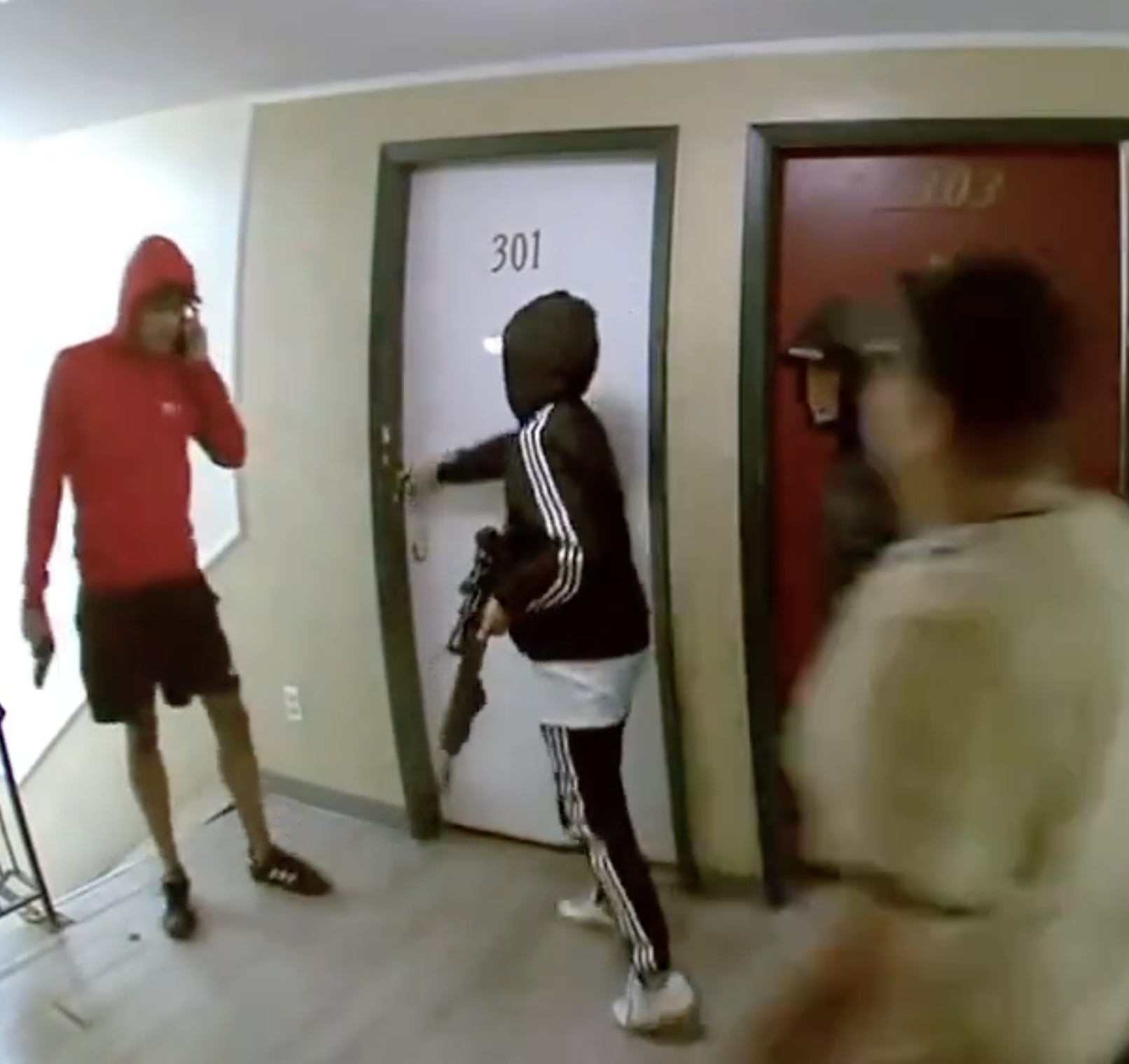 Aurora Mayor Mike Coffman admits Venezuelan gangs infiltrated apartment complexes in city