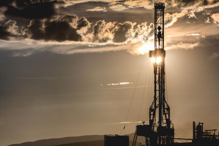 oil gas drill rig well