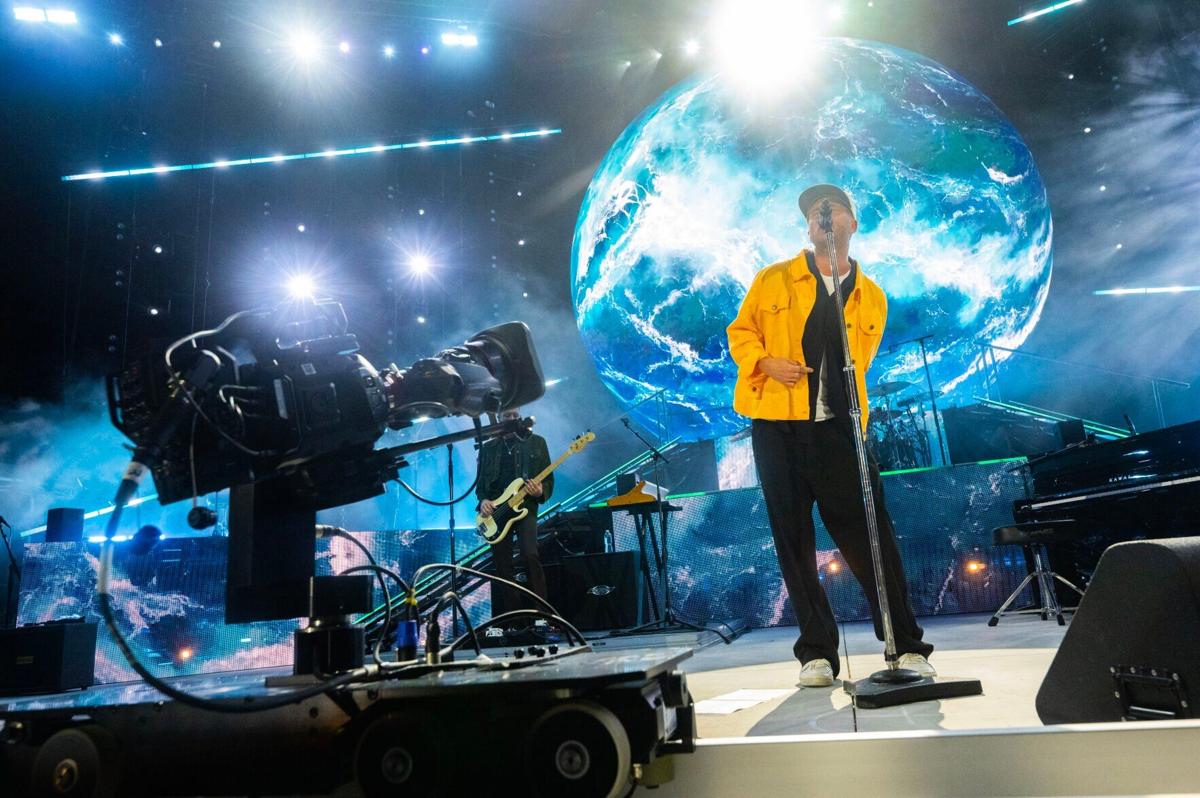 Opening night at new Colorado Springs venue a crowd pleaser