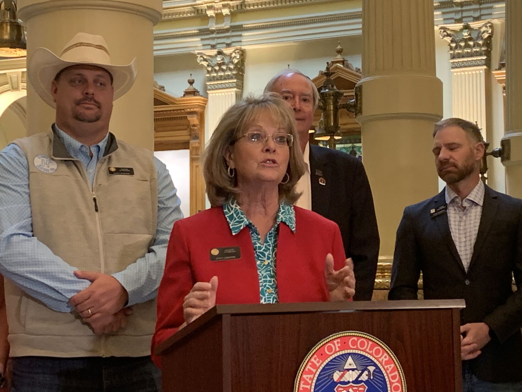 Colorado lawmakers wrap up special session, pass property tax deal