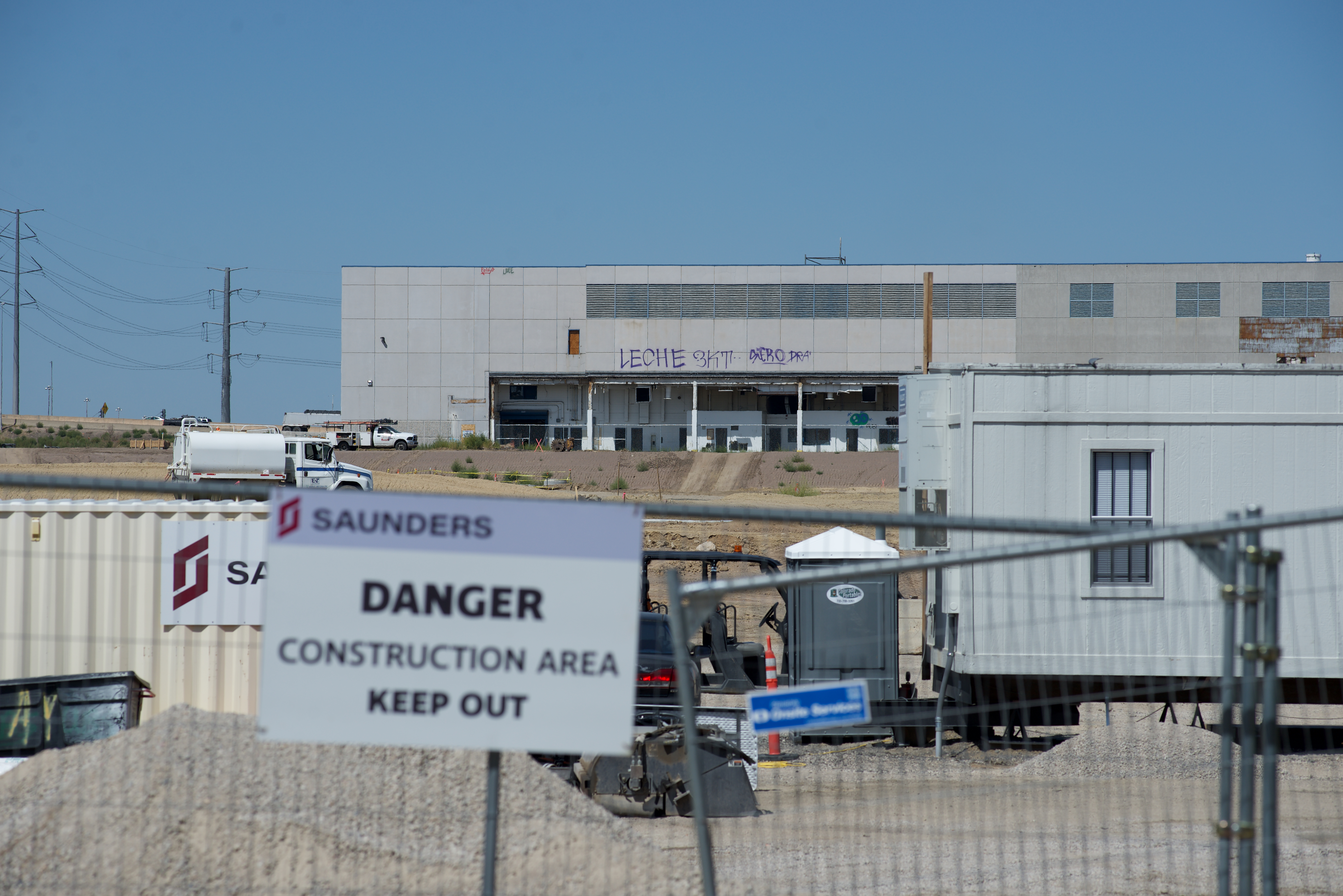 A sign warns passersby to keep out of the Fox Park project construction site. Denver Mayor Mike Johnston announced the final environmental remediation on the Superfund site had been completed during a press conference on Wednesday, Aug. 28, 2024. The project started roughly three years ago and will cost roughly $4.5 billion, adding housing and park space to a blighted area in a historically poor Denver neighborhood. (Alex Edwards/The Denver Gazette) (AlexanderEdwardsBusiness Reporteralex.edwards@gazette.comhttps://secure.gravatar.com/avatar/dbaa50cc8a9183e280c297e3afa72ace?d=mm&r=g)