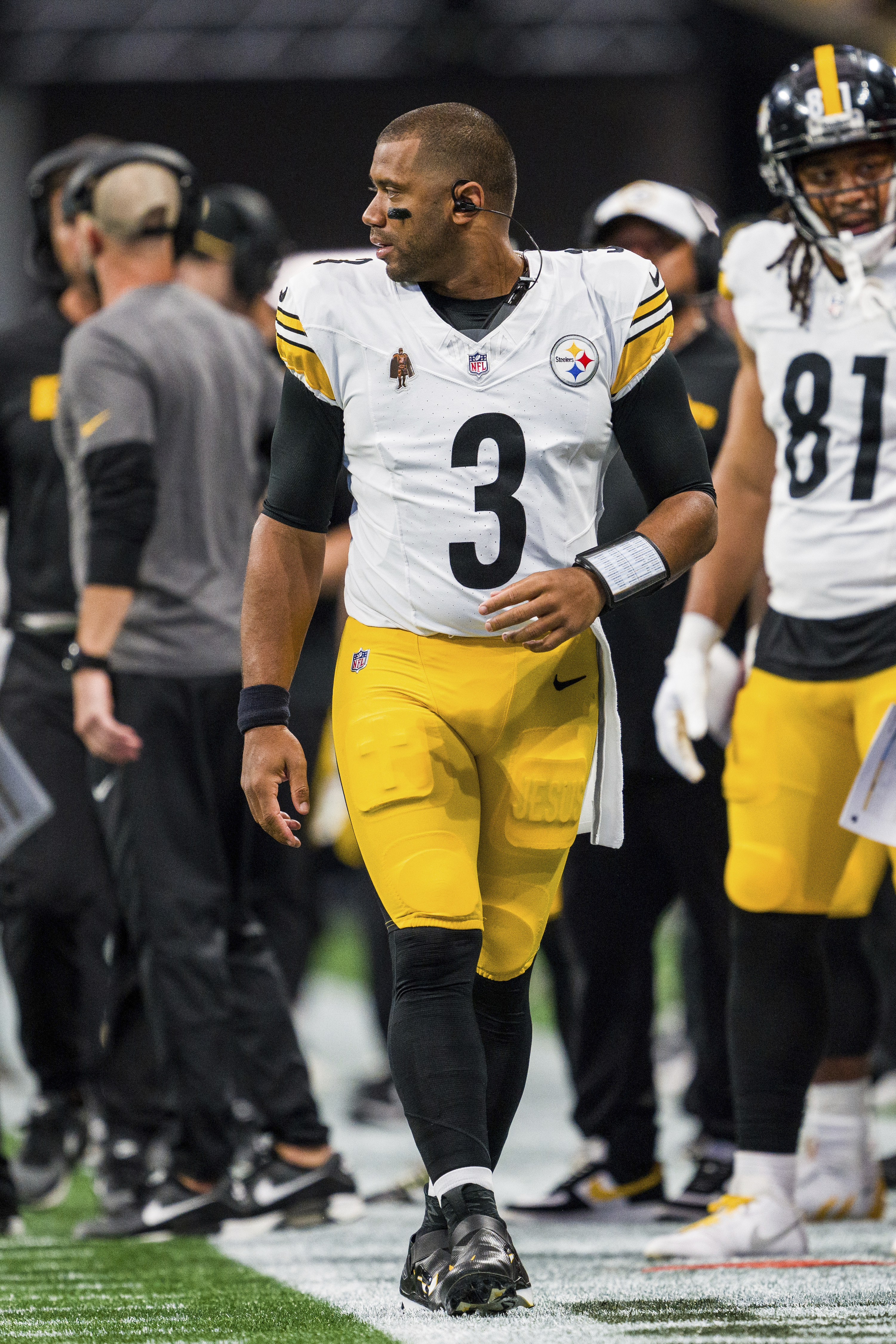 Please, let Russell Wilson play for Steelers vs. Broncos in Week 2 | Cheers and Boos