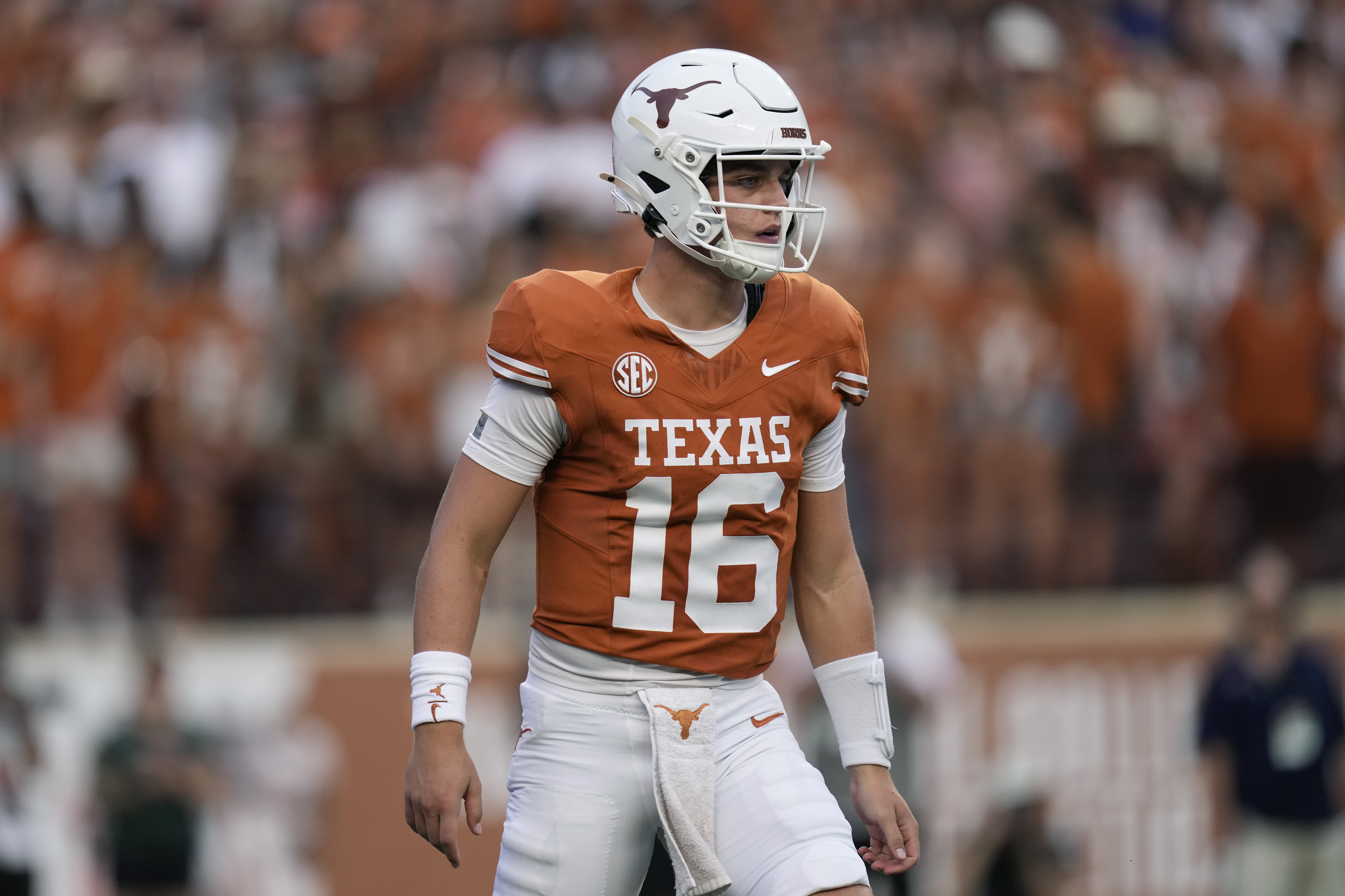Texas quarterback Arch Manning (16) during an NCAA college football game against UTSA in Austin, Texas, Saturday, Sept. 14, 2024. (AP Photo/Eric Gay) (Eric Gay)