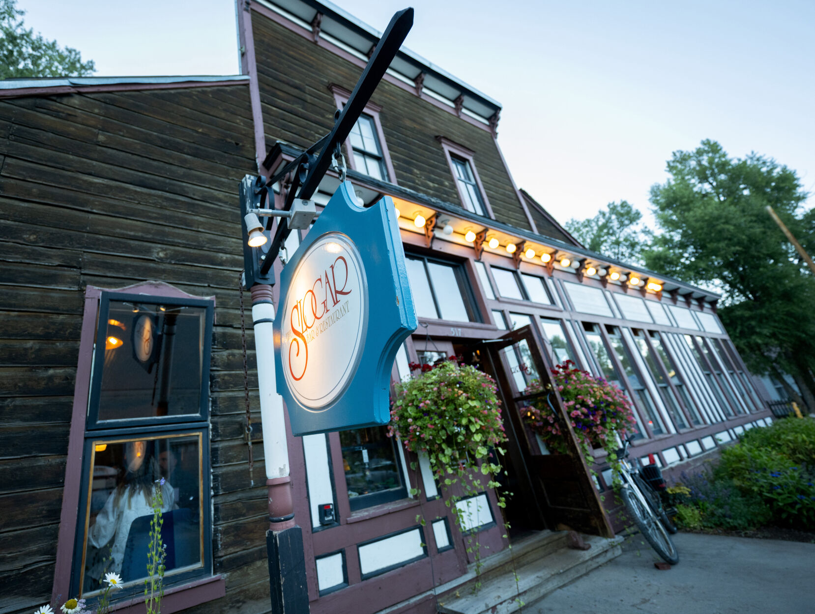 This mountain town’s fried chicken will compete on national stage | Craving Colorado