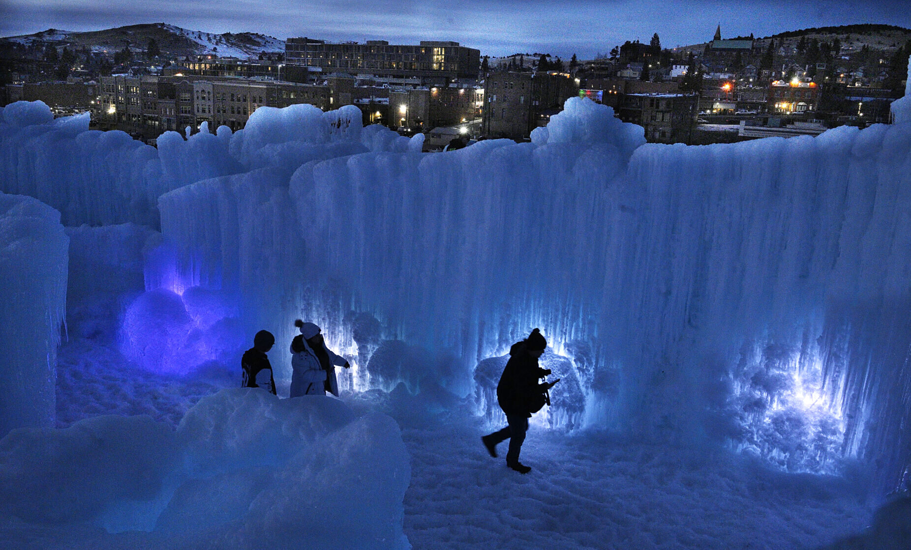 Ice Castles, Colorado town appear ready for return of winter party