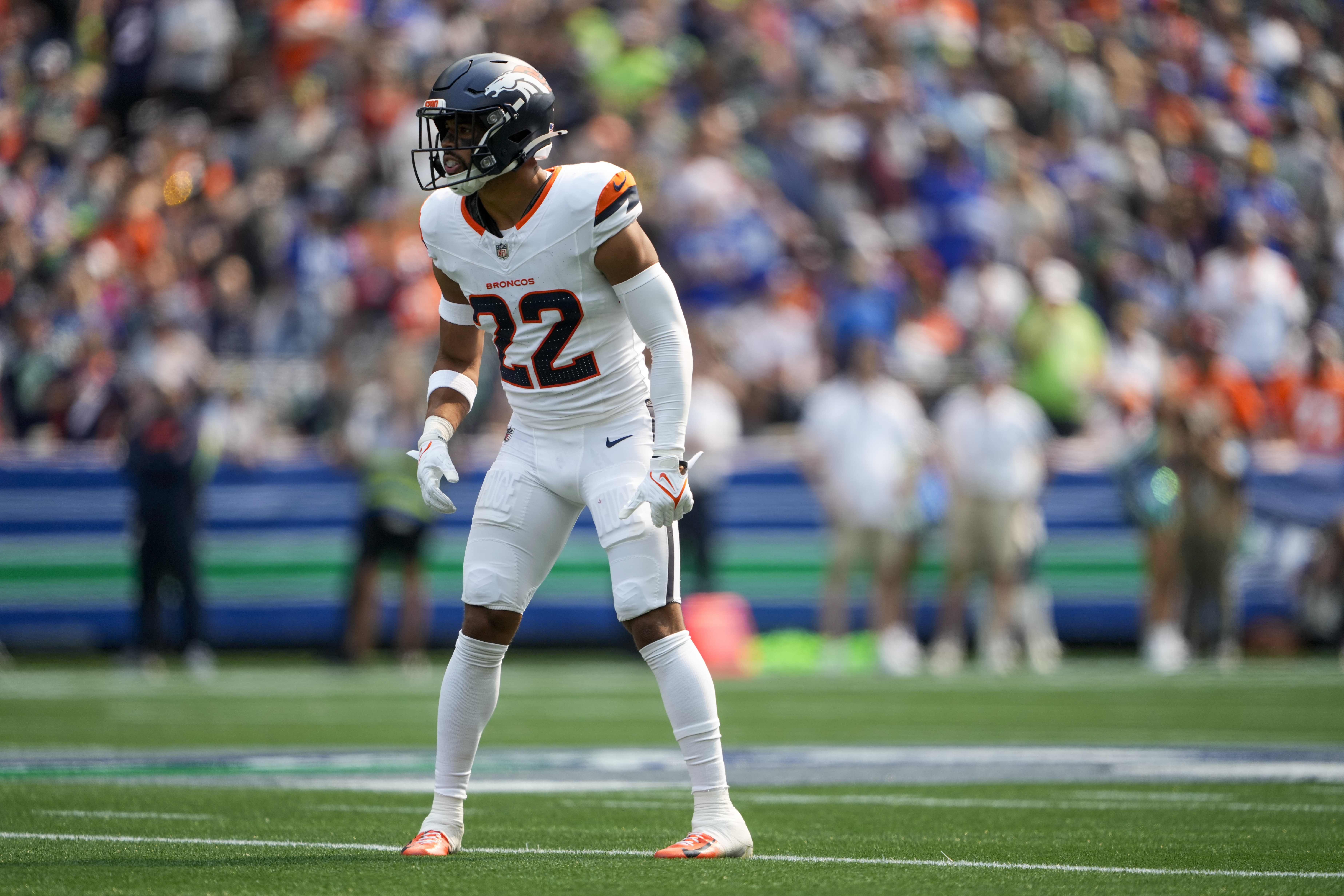 Brandon Jones sharp in Broncos debut despite preseason injury: ‘No communication gaps at all’