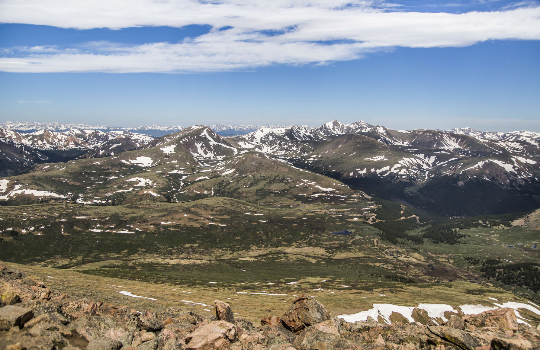 Colorado 14er hiking continues to drop, according to report