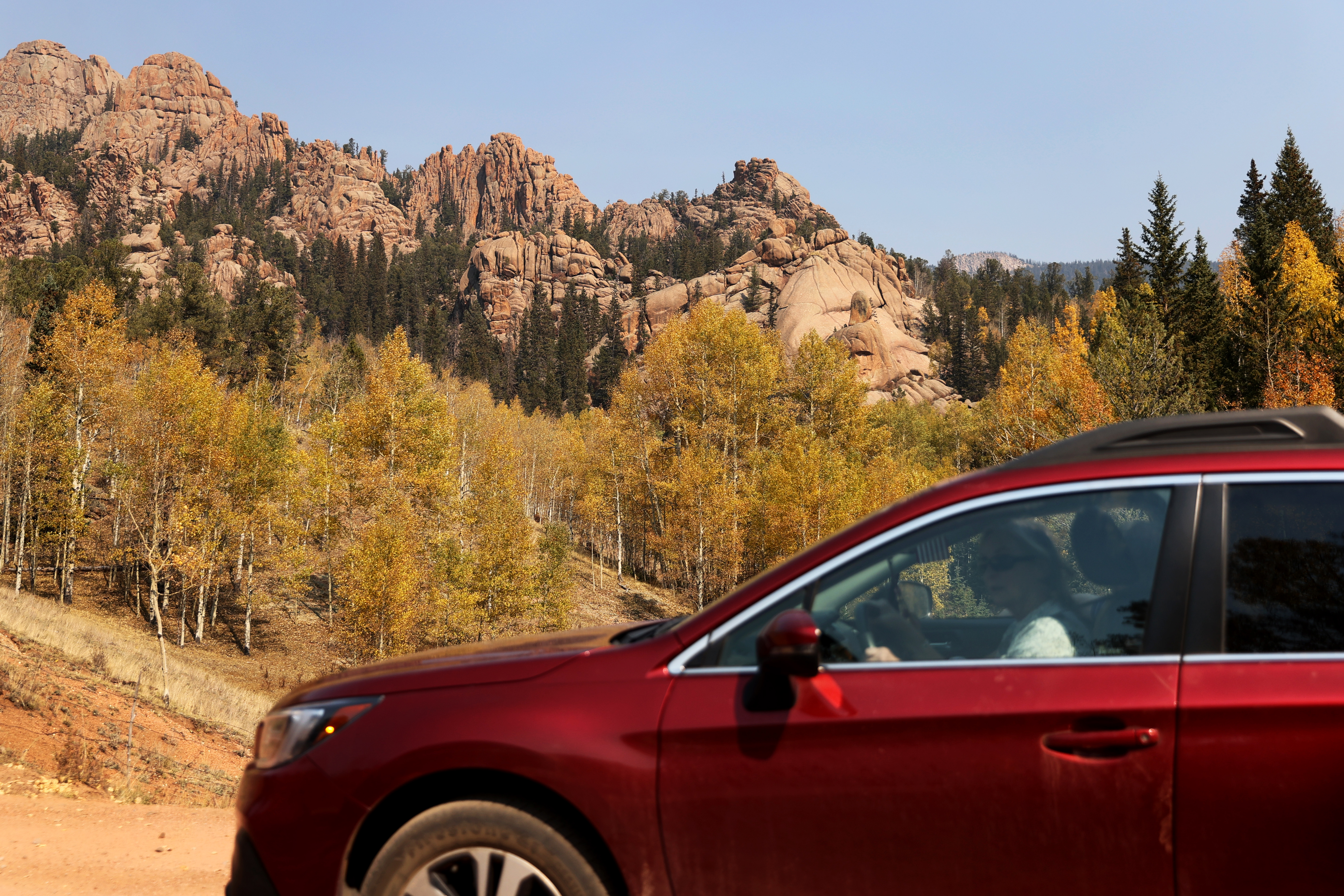 Quick guide to fall in Teller County: Scenic hikes, drives and attractions to visit