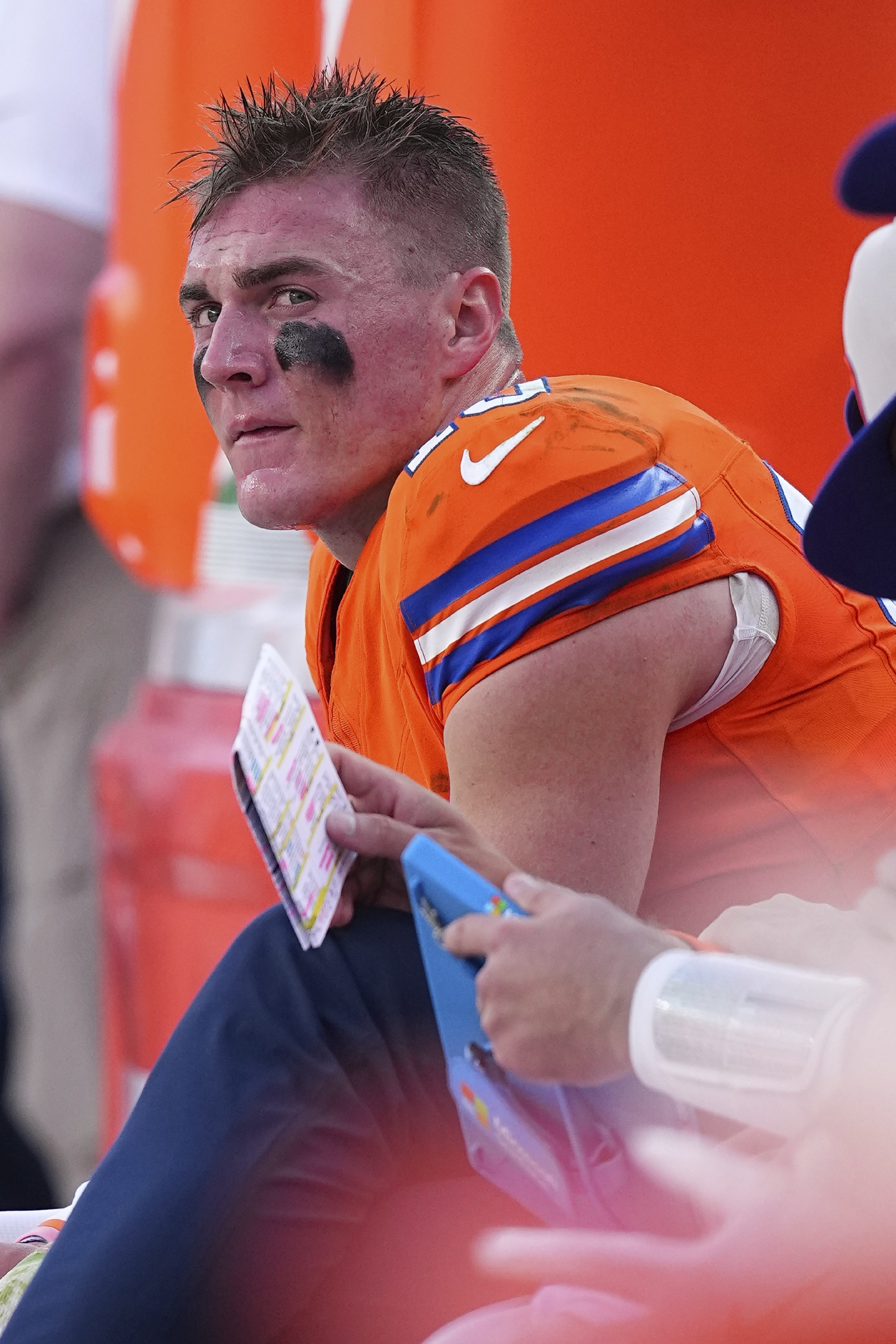 Bo Nix, Sean Payton have animated sideline discussion in Broncos win over Raiders