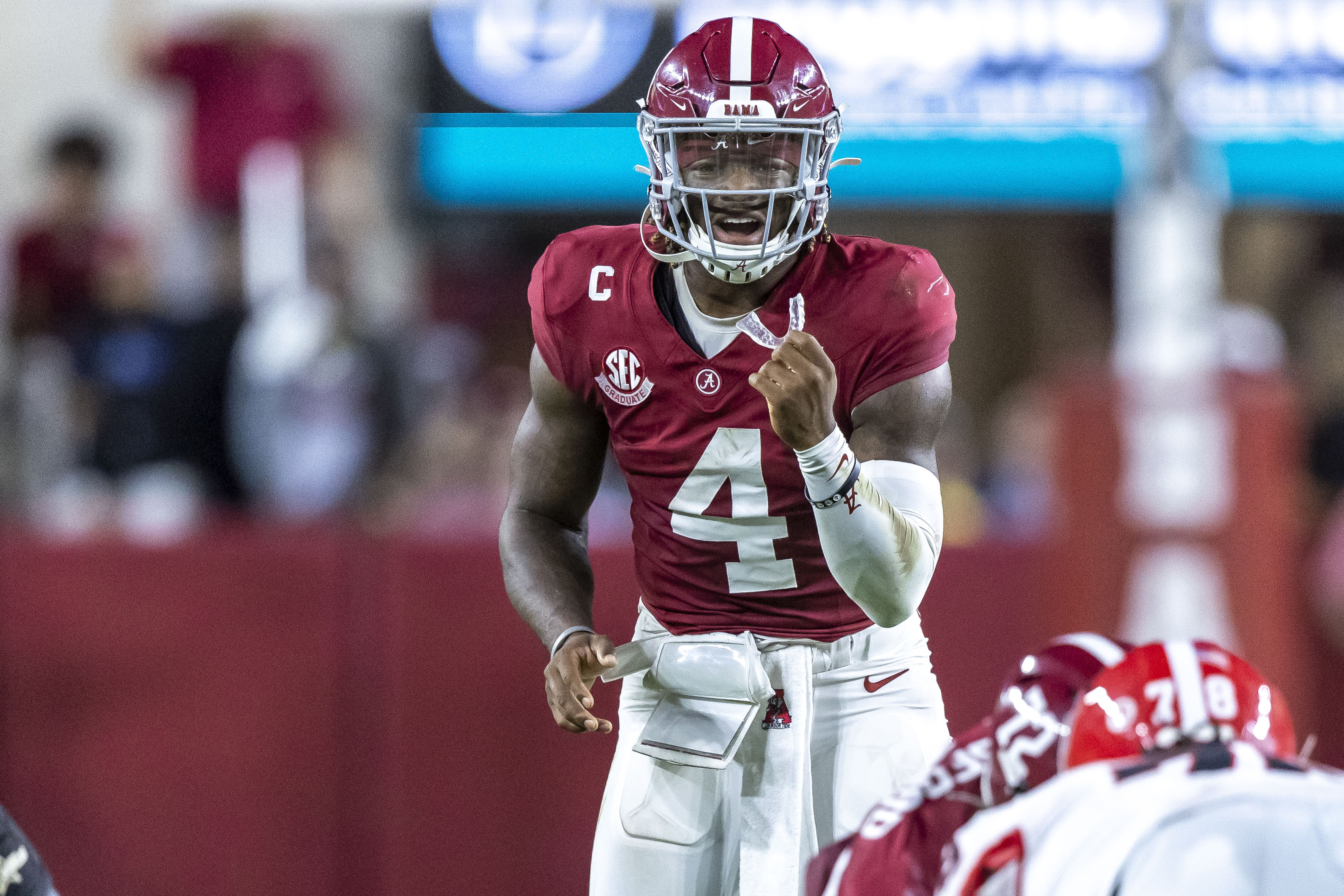 Alabama quarterback Jalen Milroe (4) sets up a play against Georgia during the first half of an NCAA college football game, Saturday, Sept. 28, 2024, in Tuscaloosa, Ala. (AP Photo/Vasha Hunt) (Vasha Hunt)