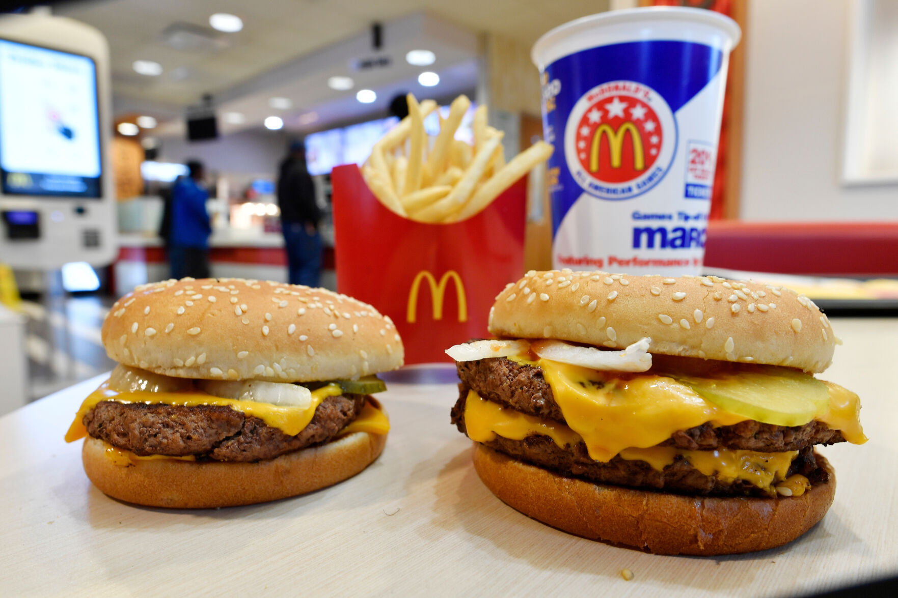 E. coli outbreak in Colorado: People sickened in 13 states; other fast food restaurants pull onions off menus
