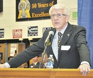 Former lawmaker and former CU Regent Paul Schauer asks delegates for support in his primary run for the CD 6 spot on the CU Board of Regents at the Arapahoe County Republican Assembly in 2002. File photo.