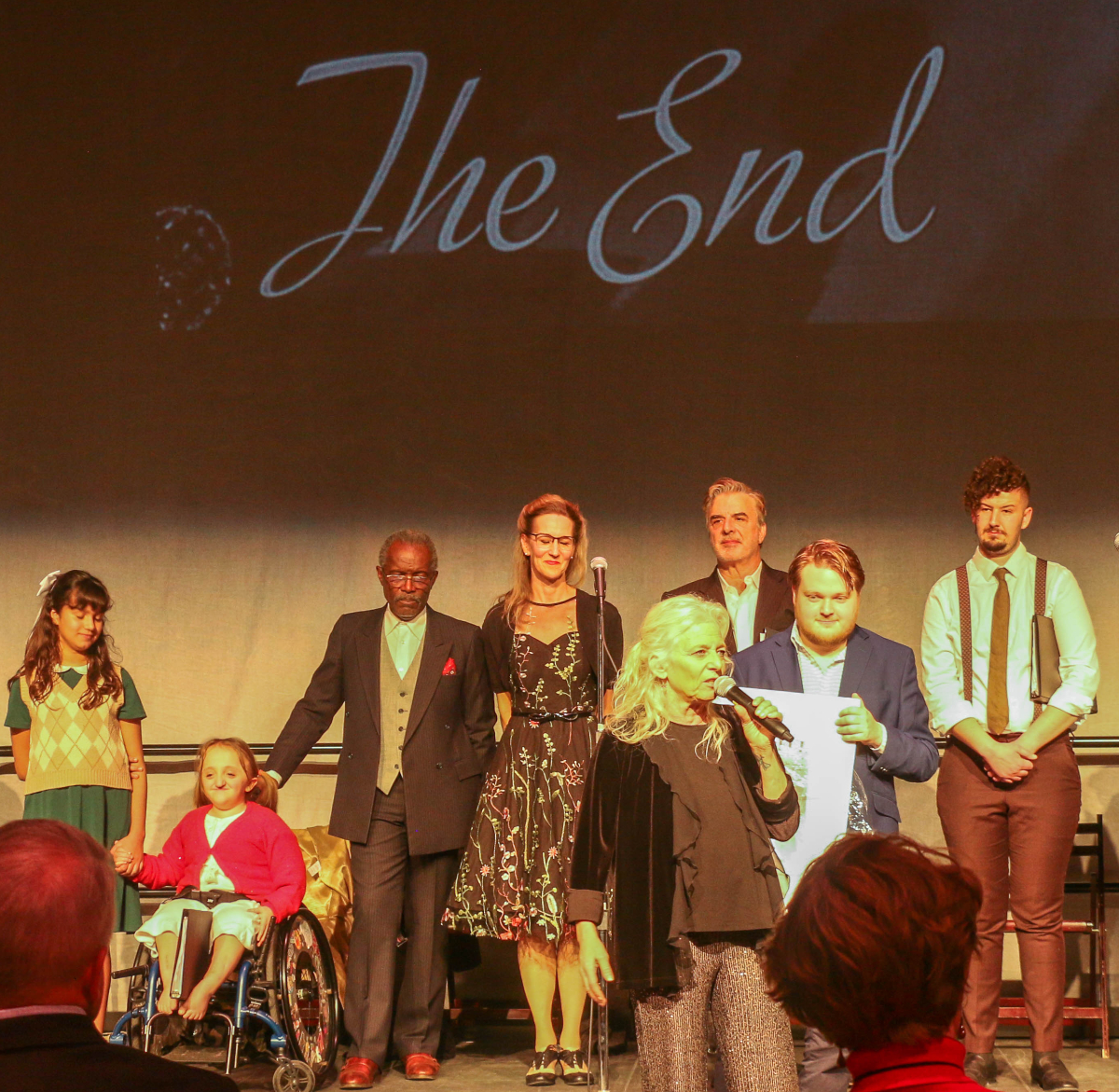 In December 2023, Jennifer McCray Rincón brought Chris Noth to the Denver Performing Arts Complex to play George Bailey in 
