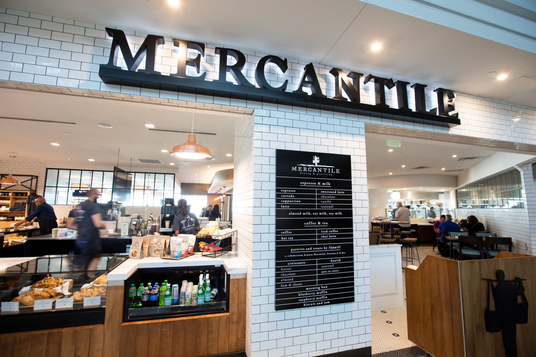 081222_Dine_Mercantile-006.jpg (Peter Scott Barta)