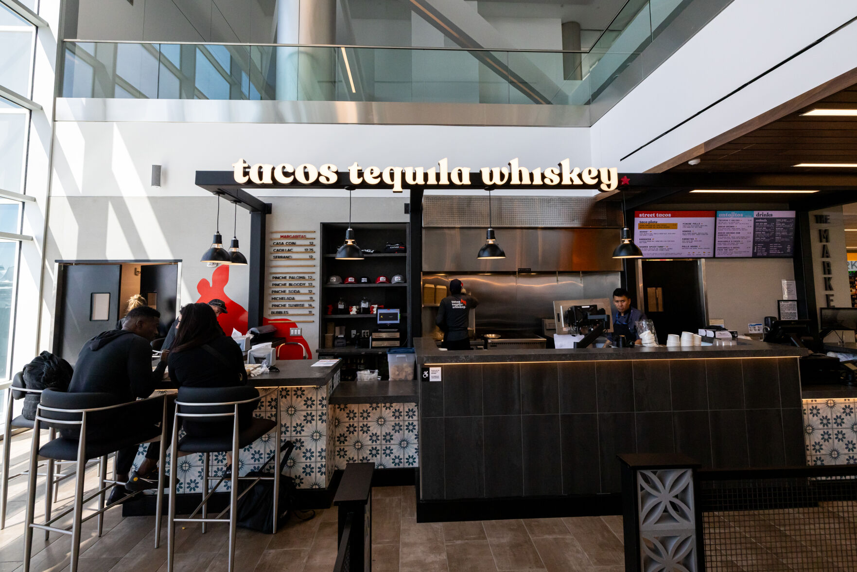 042424_dine_Tacos_Tequila_Whiskey_Near_Gate_A20-004.jpg (Peter Scott Barta)
