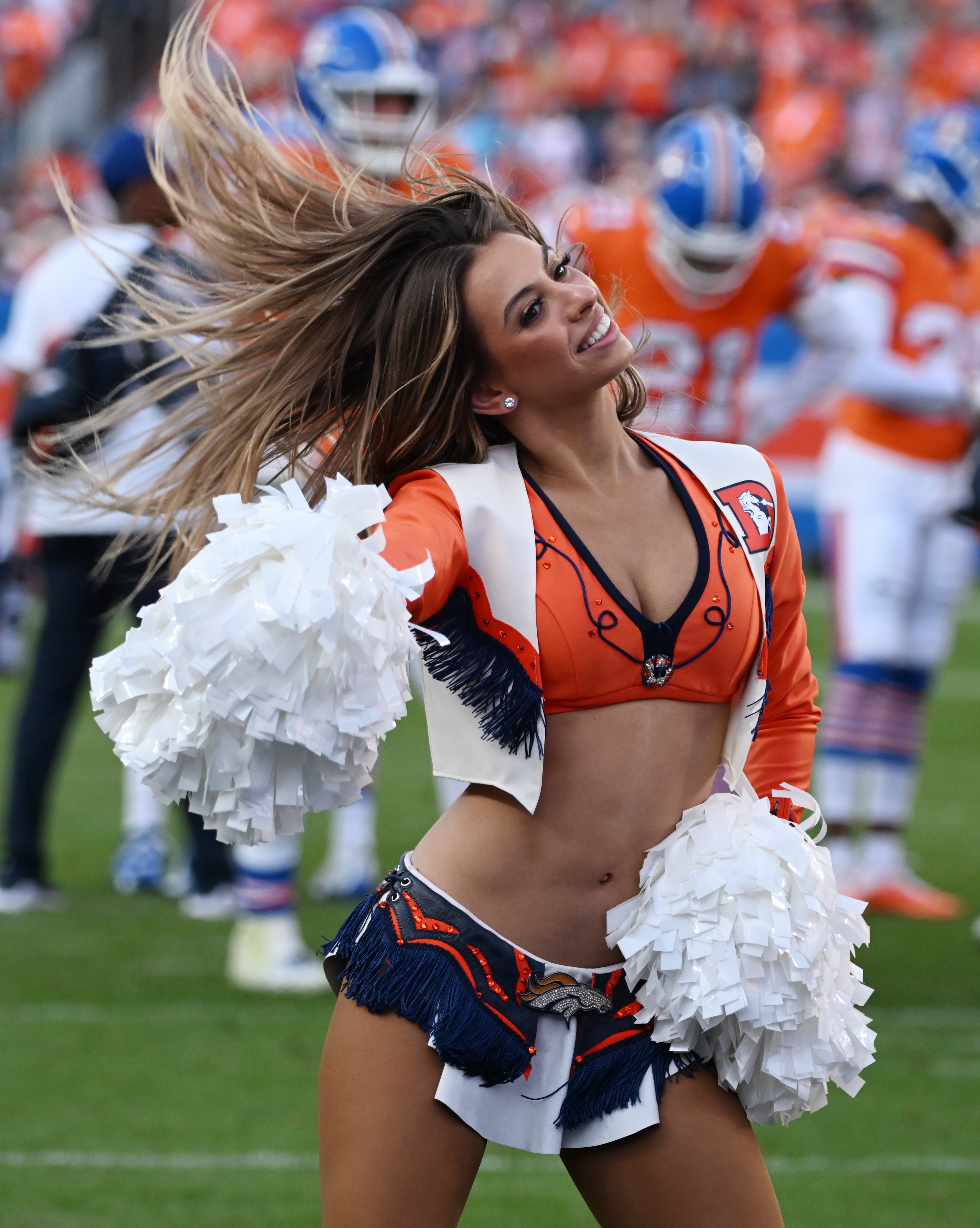100724-s-dg-broncos 19407.jpg