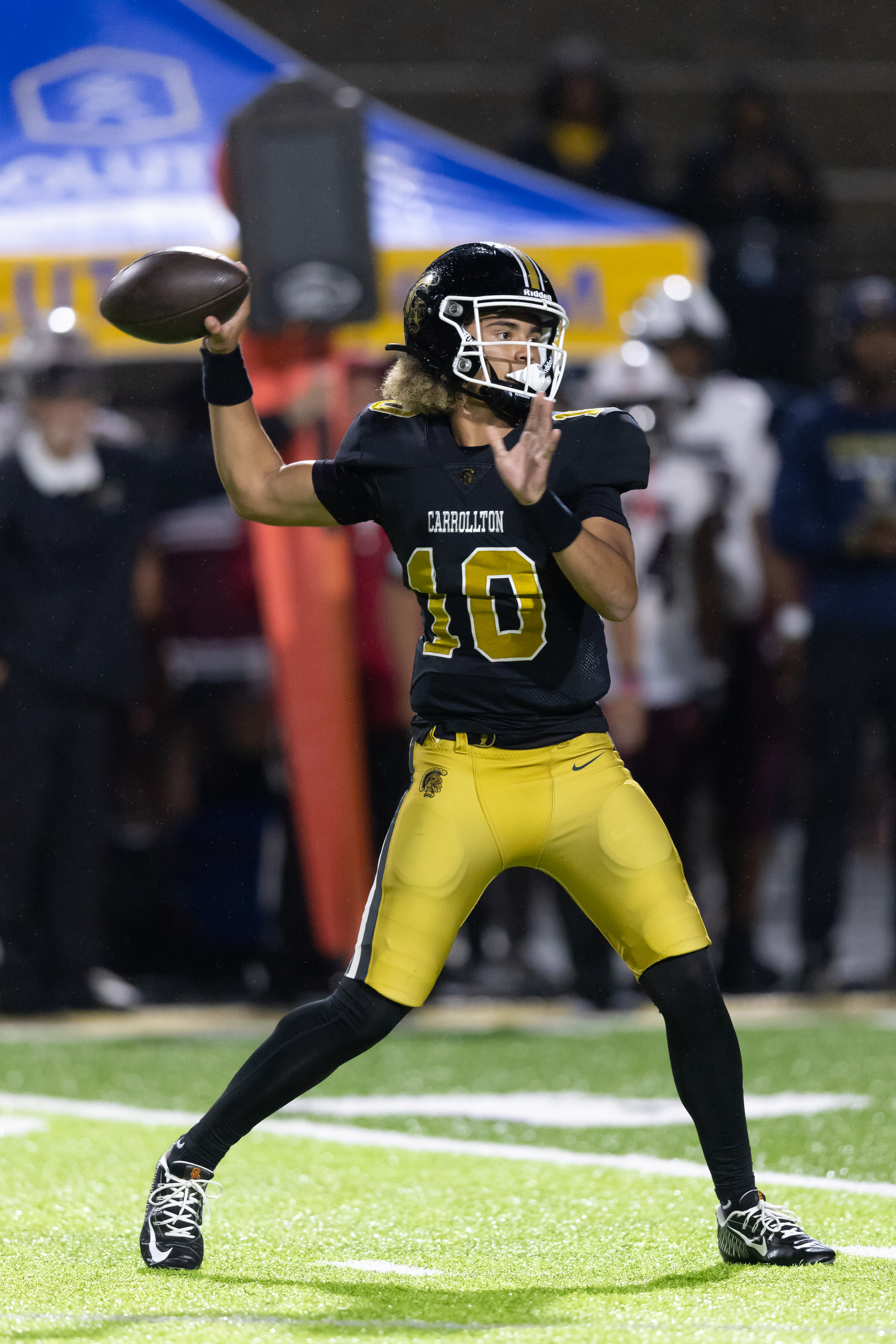 Carrollton High School quarterback Julian Lewis committed to Deion Sanders' Colorado Buffaloes on Tuesday. (Brian Carmicheal/Carrollton High School)