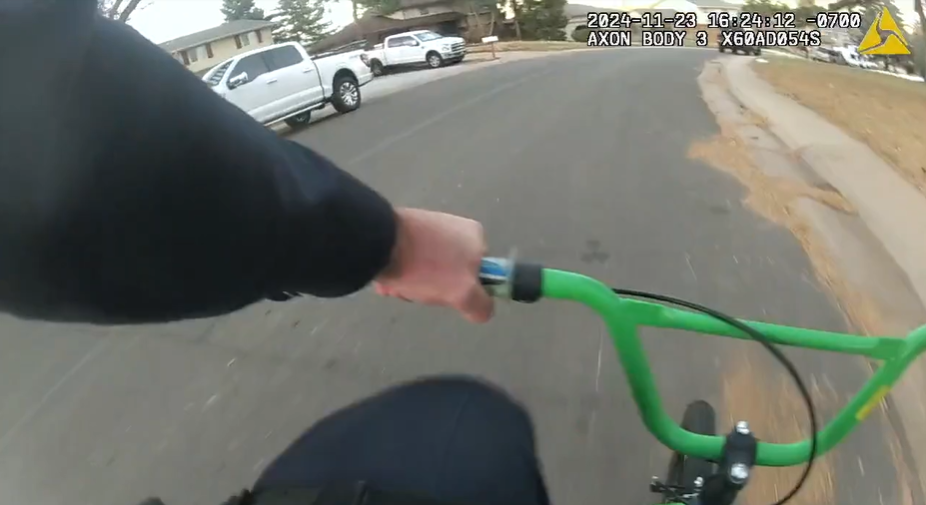 WATCH: Thrilling chase sees Lone Tree officer catch suspect on children’s bike