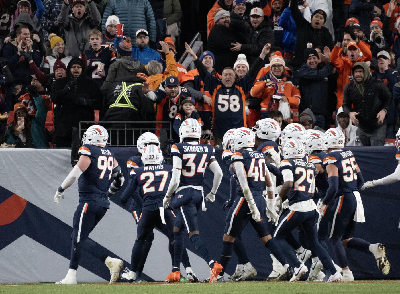 Broncos return two interceptions for touchdowns in win over Browns