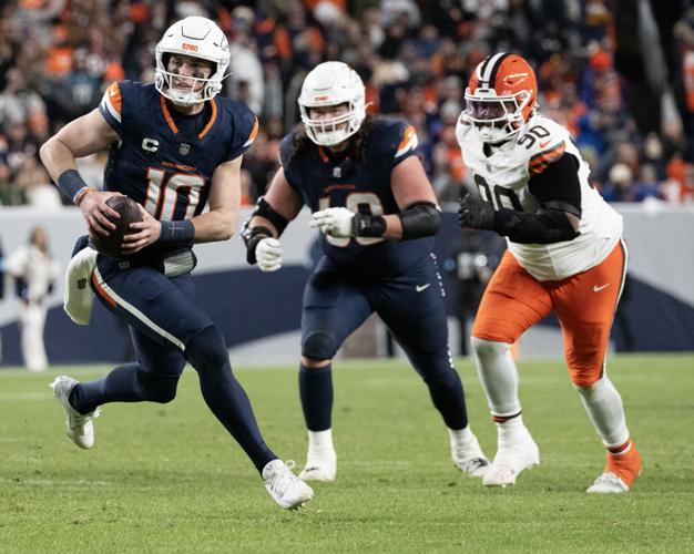 12_02_24 den cle05584.jpg