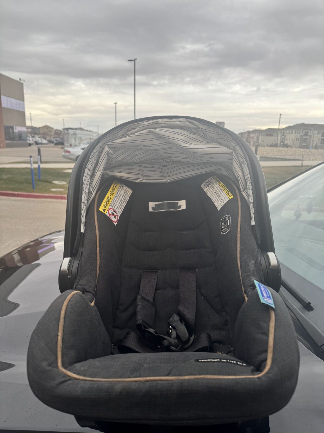 Colorado couple arrested for leaving baby on road, cocaine found in its system
