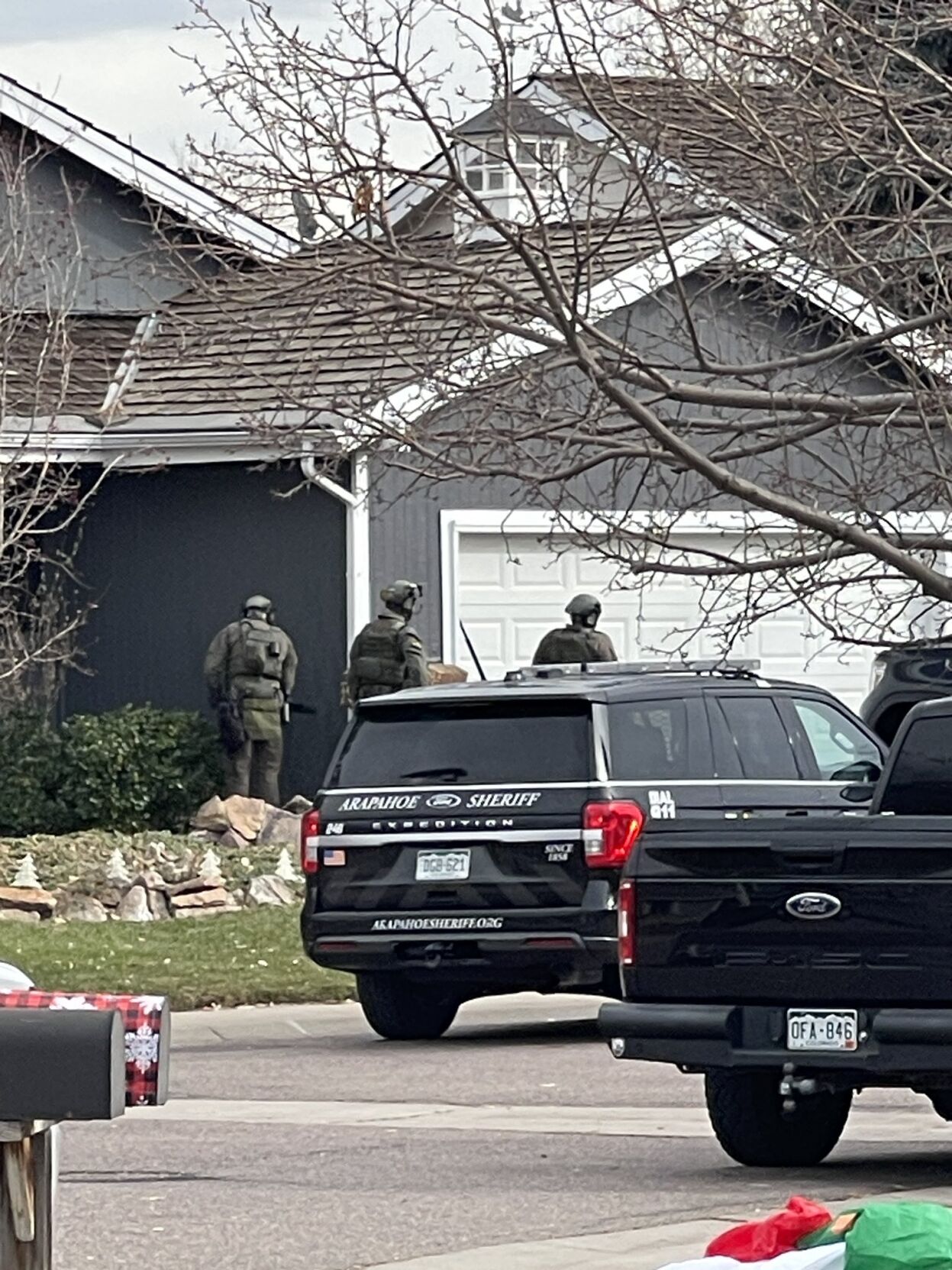 8-hour Centennial Christmas standoff leads to arrest of suspected shooter