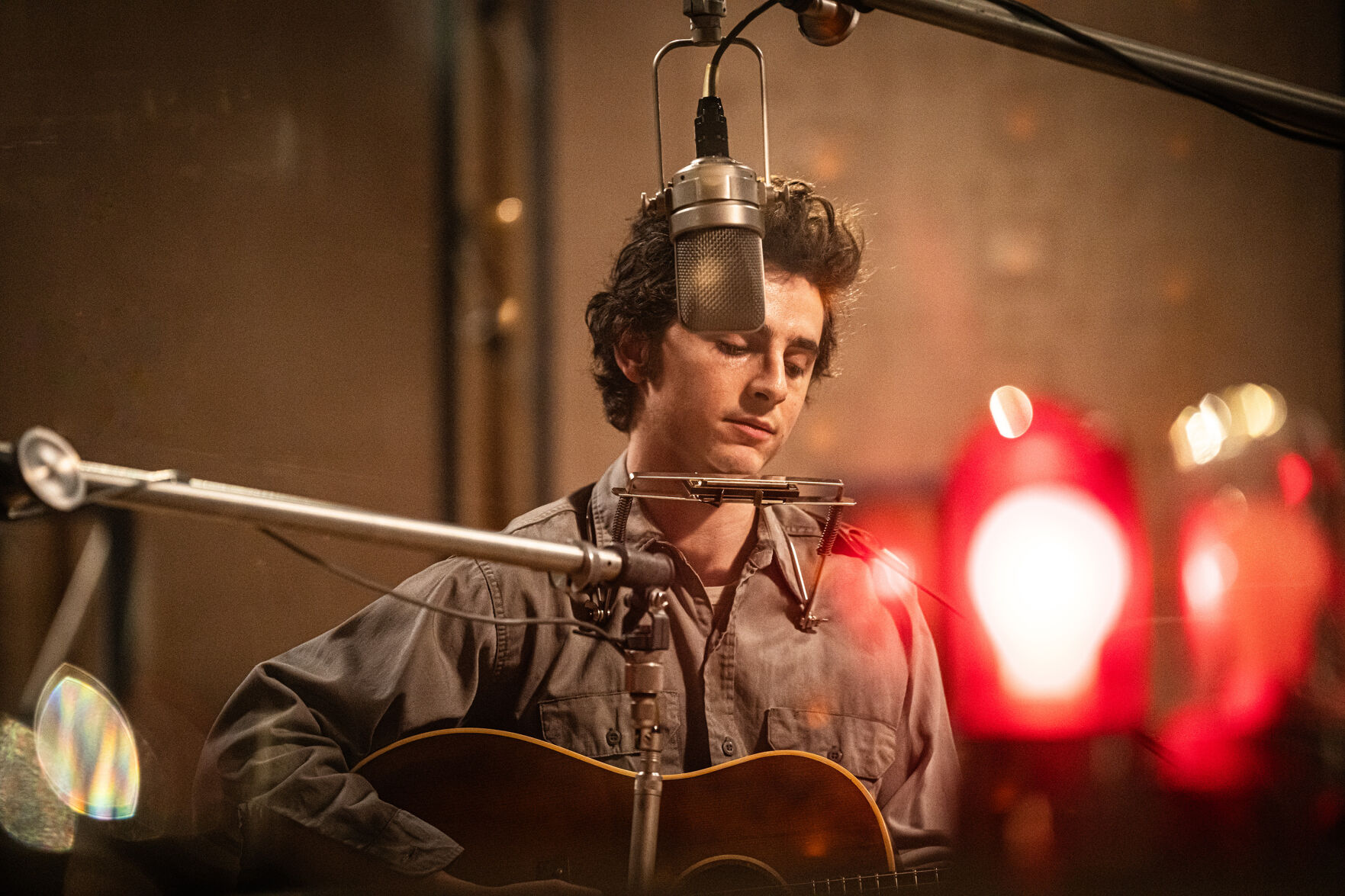 Timothée Chalamet as Bob Dylan in “A Complete Unknown.” (Macall Polay, searchlight Pictures via tribune news service)