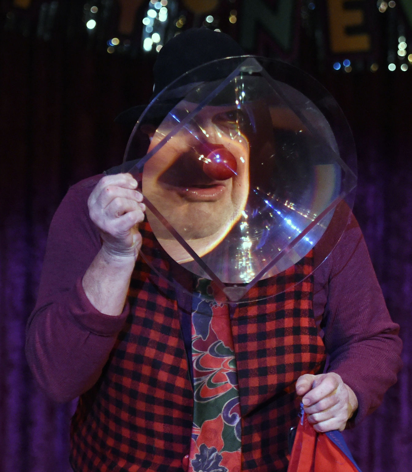 Millibo Art Theatre presents the family-friendly “Bubbles! Bubbles! Bubbles! Art Guffaw’s Big Bubble Circus” on Tuesday. (Jerilee Bennett, The Gazette) (JERILEE BENNETT, THE GAZETTE)