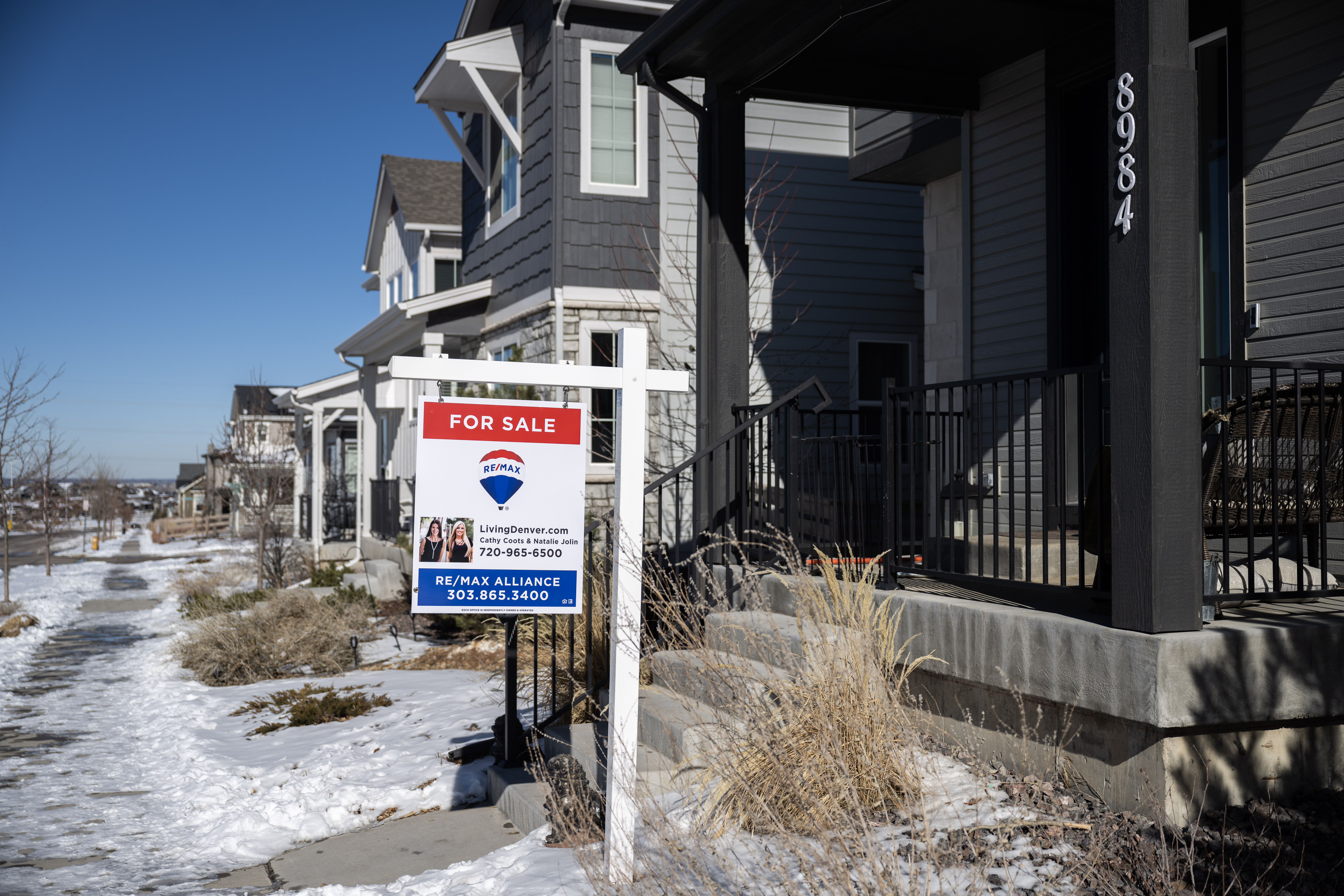 A for sale signs sits outside a townhome in Sterling Ranch on Thursday, Jan. 23, 2025. (Stephen Swofford, Denver Gazette) (StephenSwoffordPhotographerstephen.swofford@gazette.comhttps://secure.gravatar.com/avatar/1ddcaf11c5d70eaa58546ddc4e038687?d=mm&r=g)