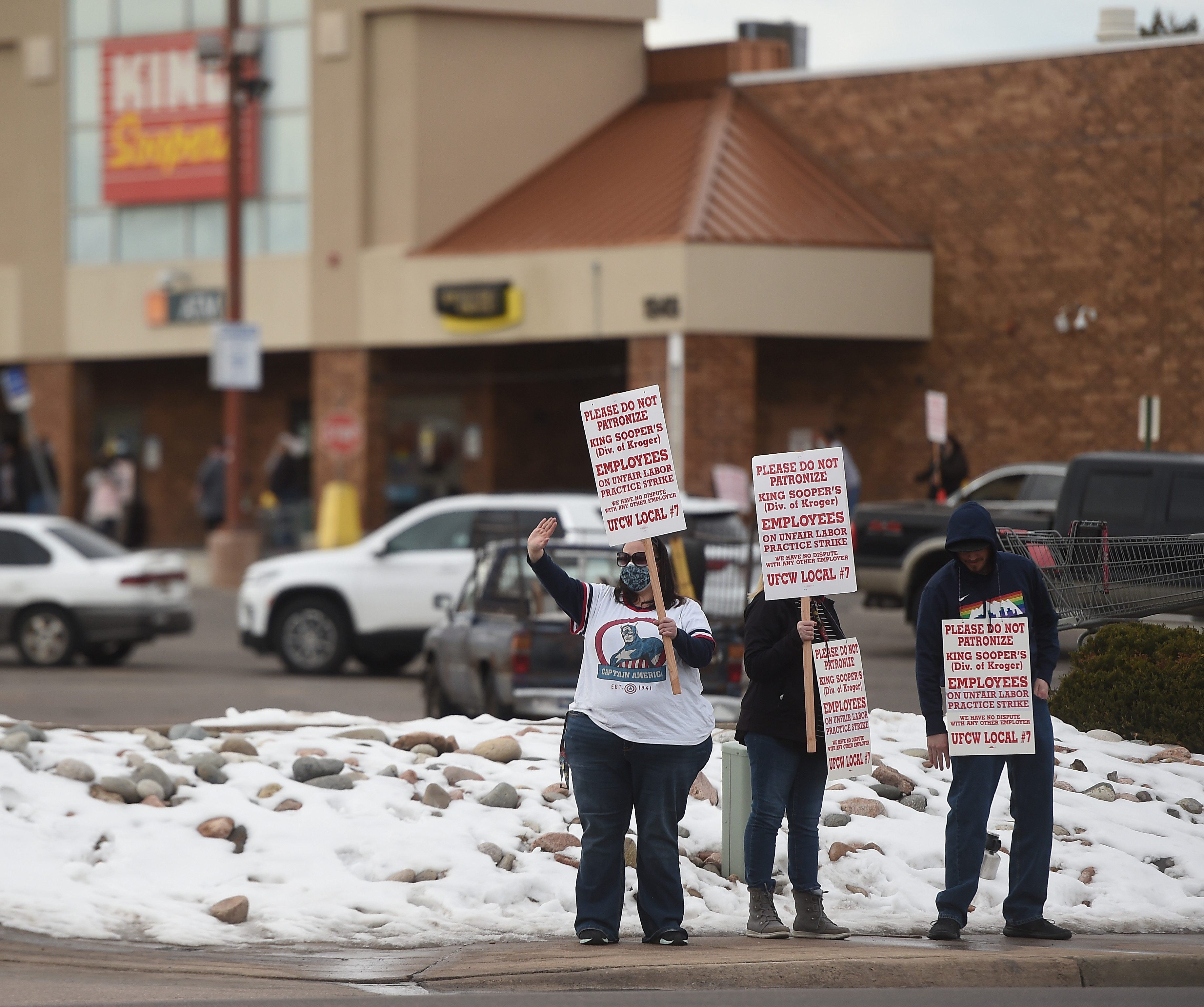 FILE PHOTO: Union workers from King Soopers went on strike on Jan. 12, 2022. (JerileeBennettjerilee.bennett@gazette.comhttps://secure.gravatar.com/avatar/a400b0ac348f1407dc2709999dc38d3b?d=mm&r=g)