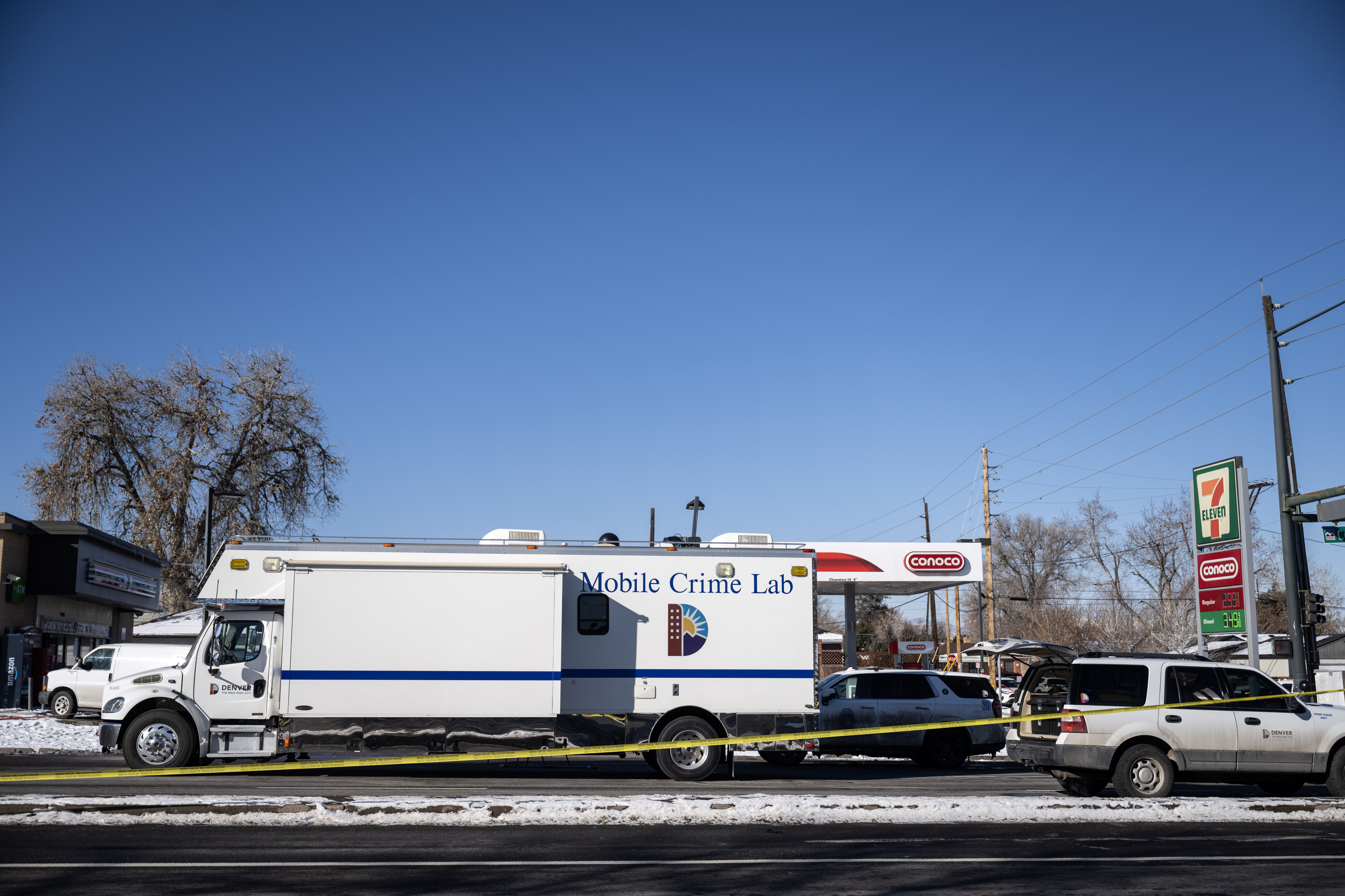 Crime Scene Investigators examine the scene of a shooting at a gas station on the corner of Colorado Blvd and E. 35th Ave in Denver on Monday, Jan. 27, 2025. (Stephen Swofford, Denver Gazette) (StephenSwoffordPhotographerstephen.swofford@gazette.comhttps://secure.gravatar.com/avatar/1ddcaf11c5d70eaa58546ddc4e038687?d=mm&r=g)
