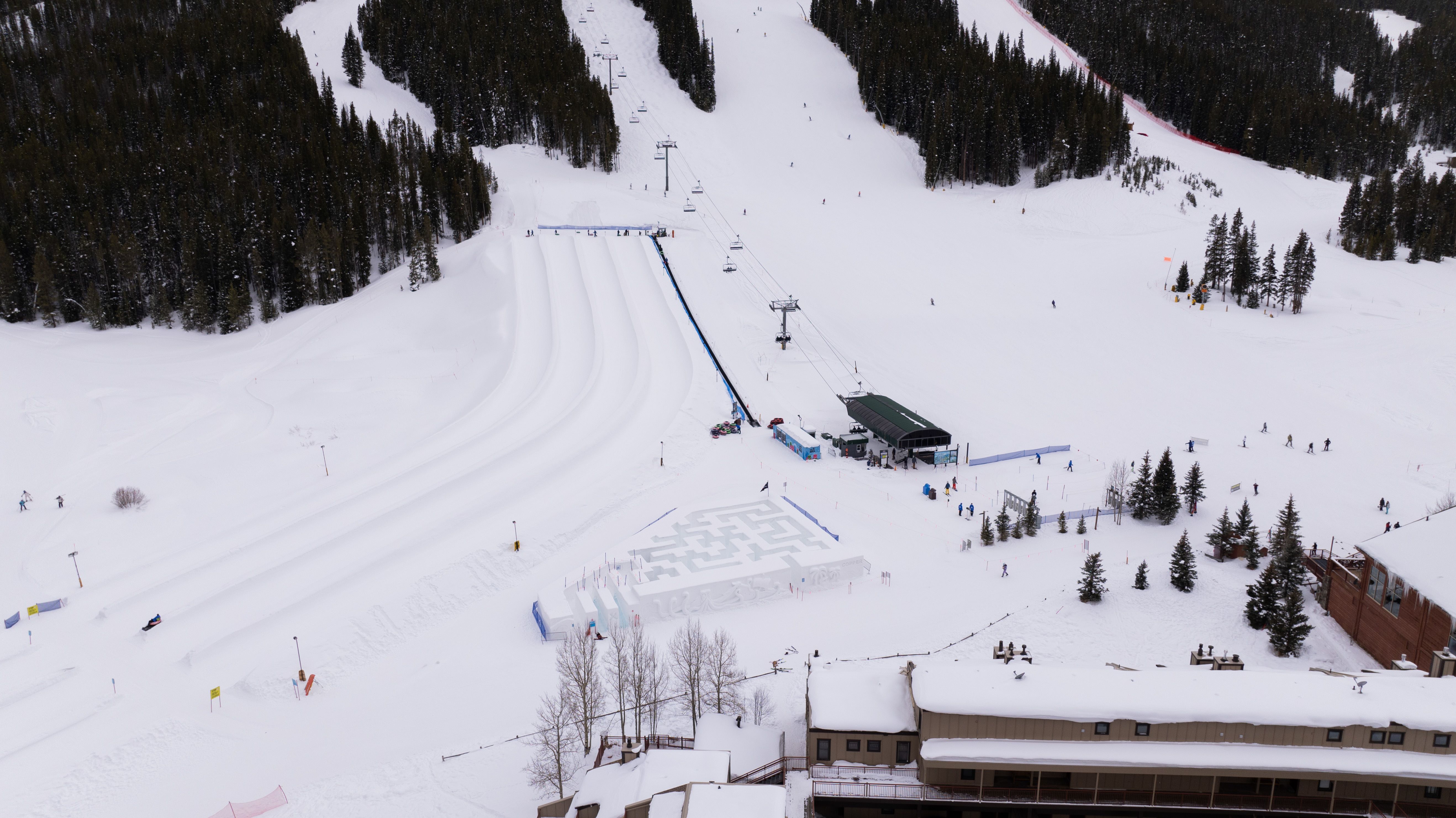 Colorado resort home to snow maze with 7-foot-tall walls - Denver
