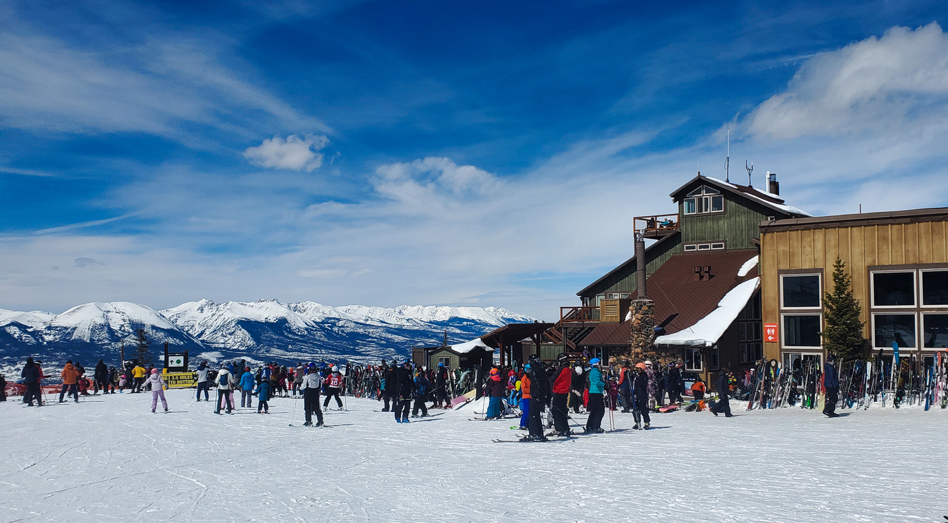 Vail Resorts agrees to enhanced pay and benefits for Keystone Ski ...