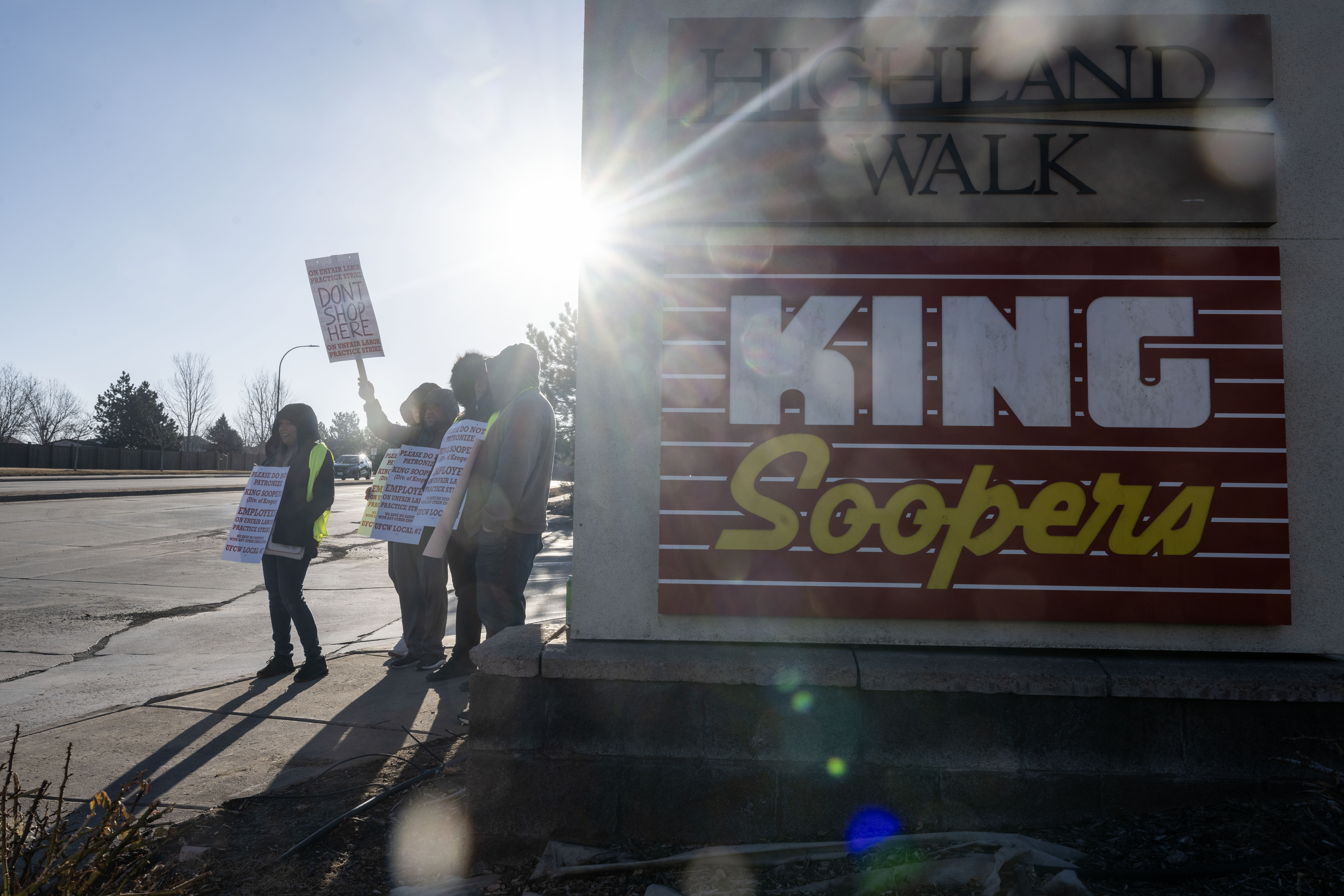 Union says it will end strike and negotiate if King Soopers makes concessions